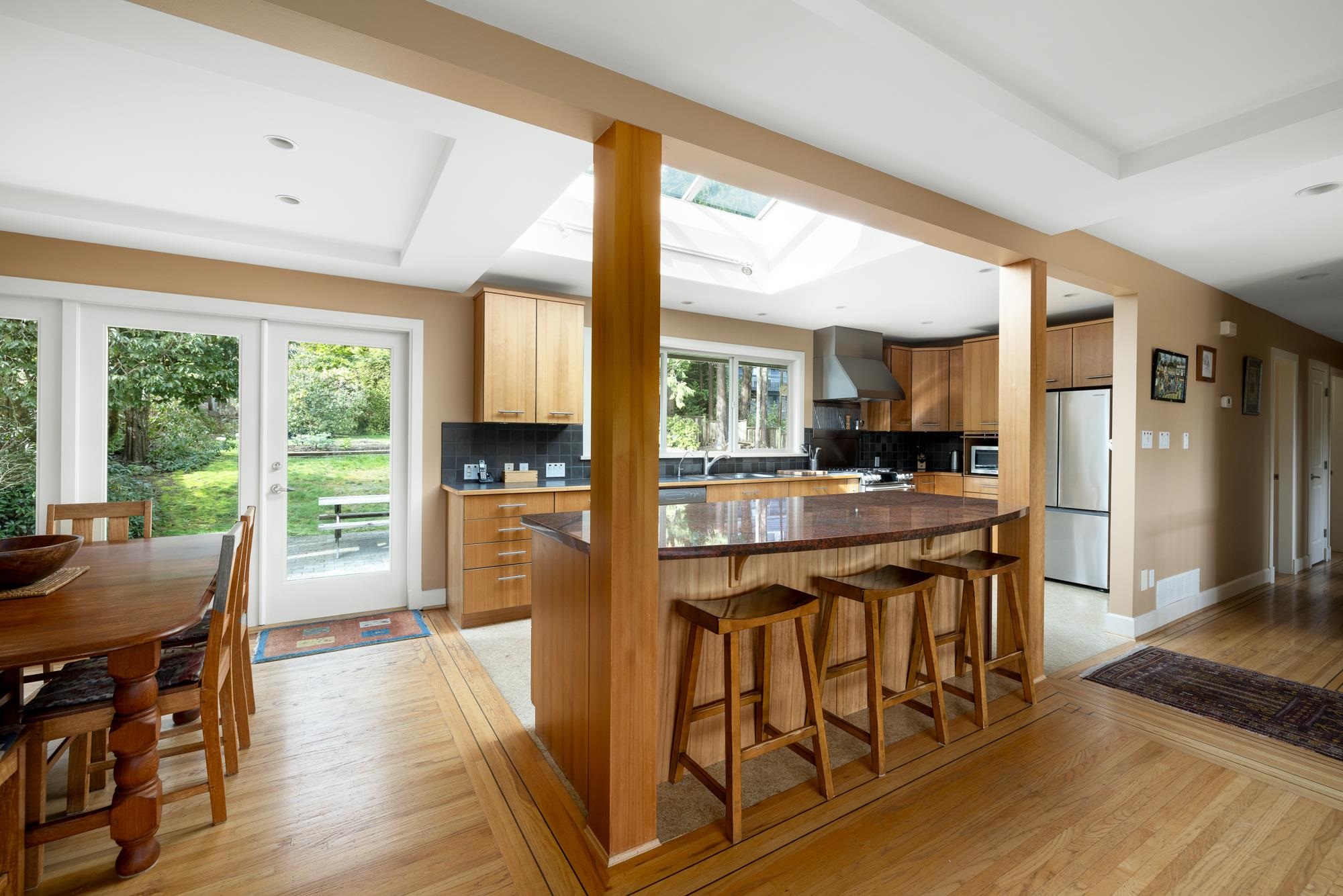 Listing image of 85 GLENGARRY CRESCENT