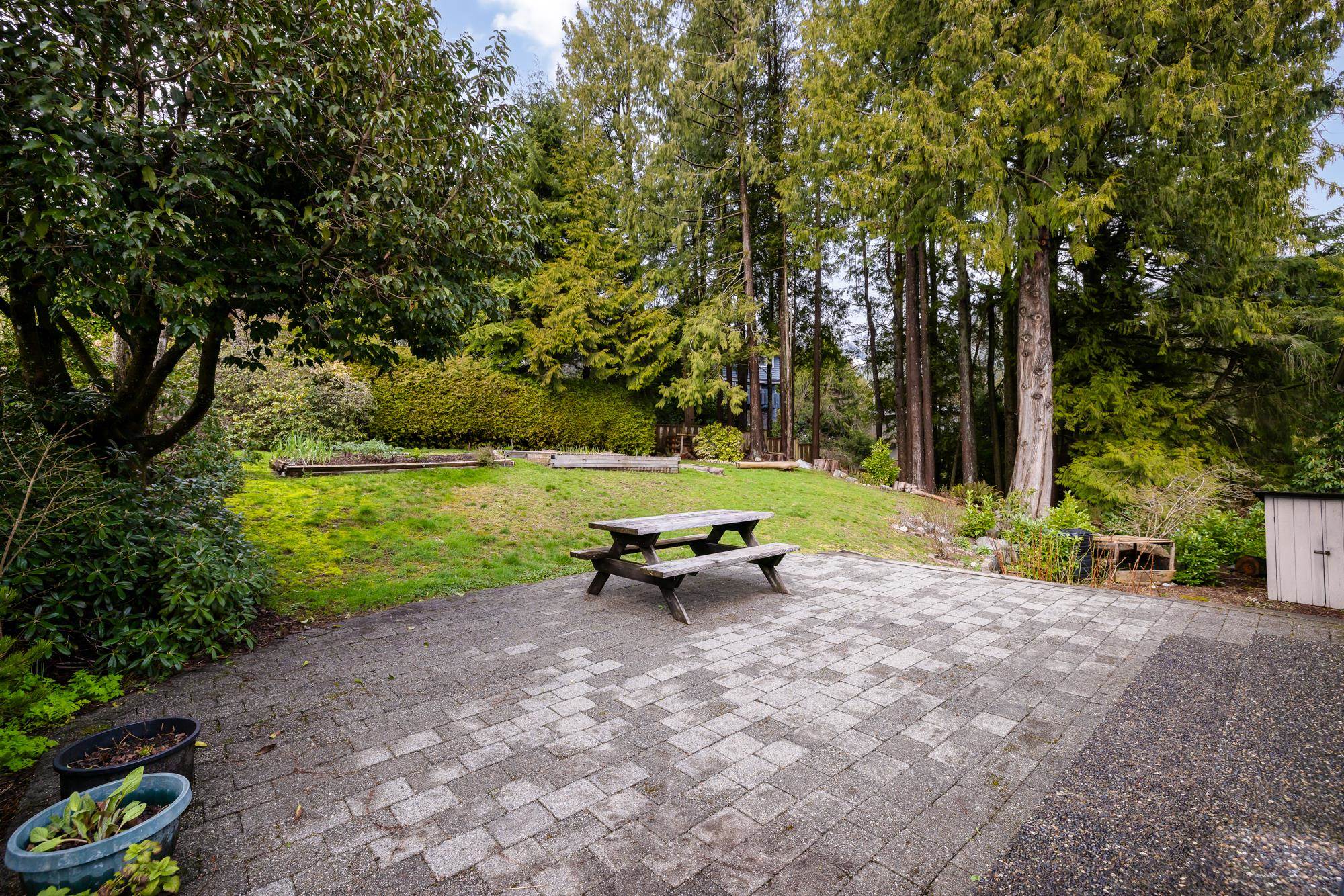 Listing image of 85 GLENGARRY CRESCENT