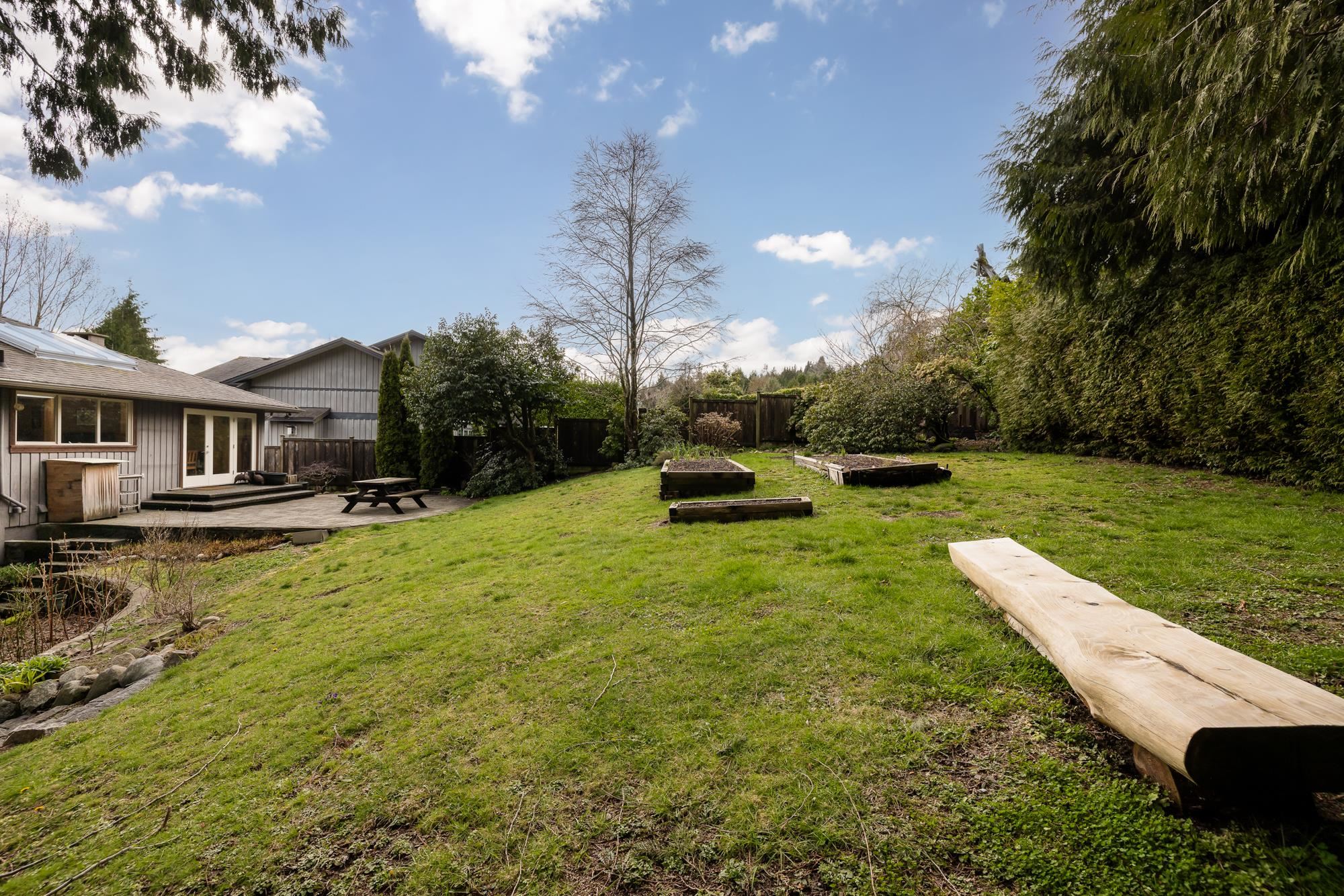 Listing image of 85 GLENGARRY CRESCENT