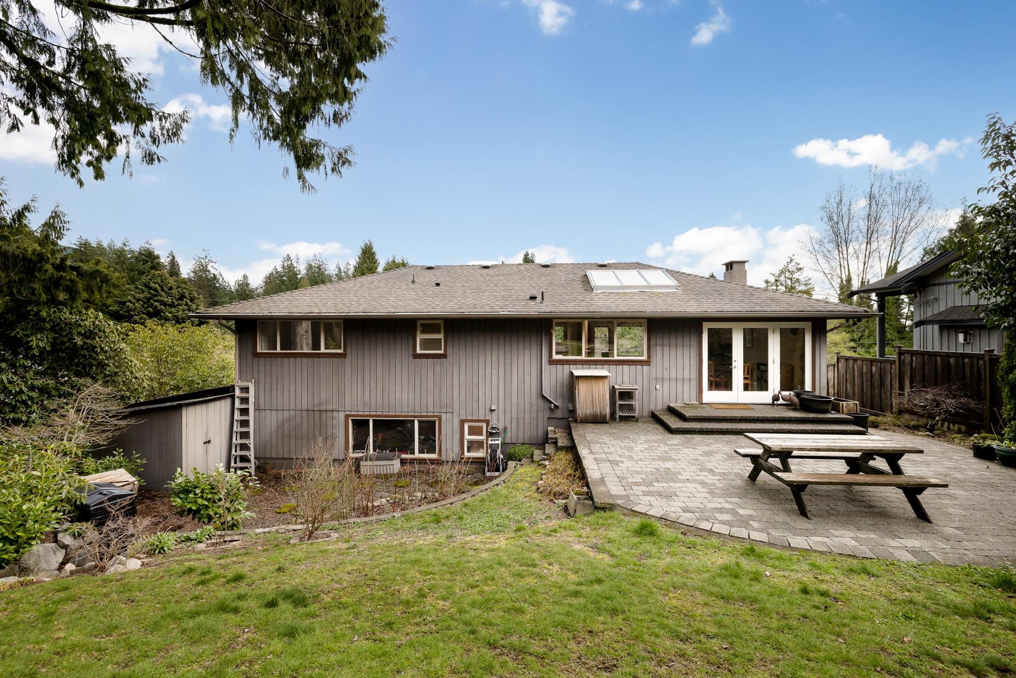 Listing image of 85 GLENGARRY CRESCENT
