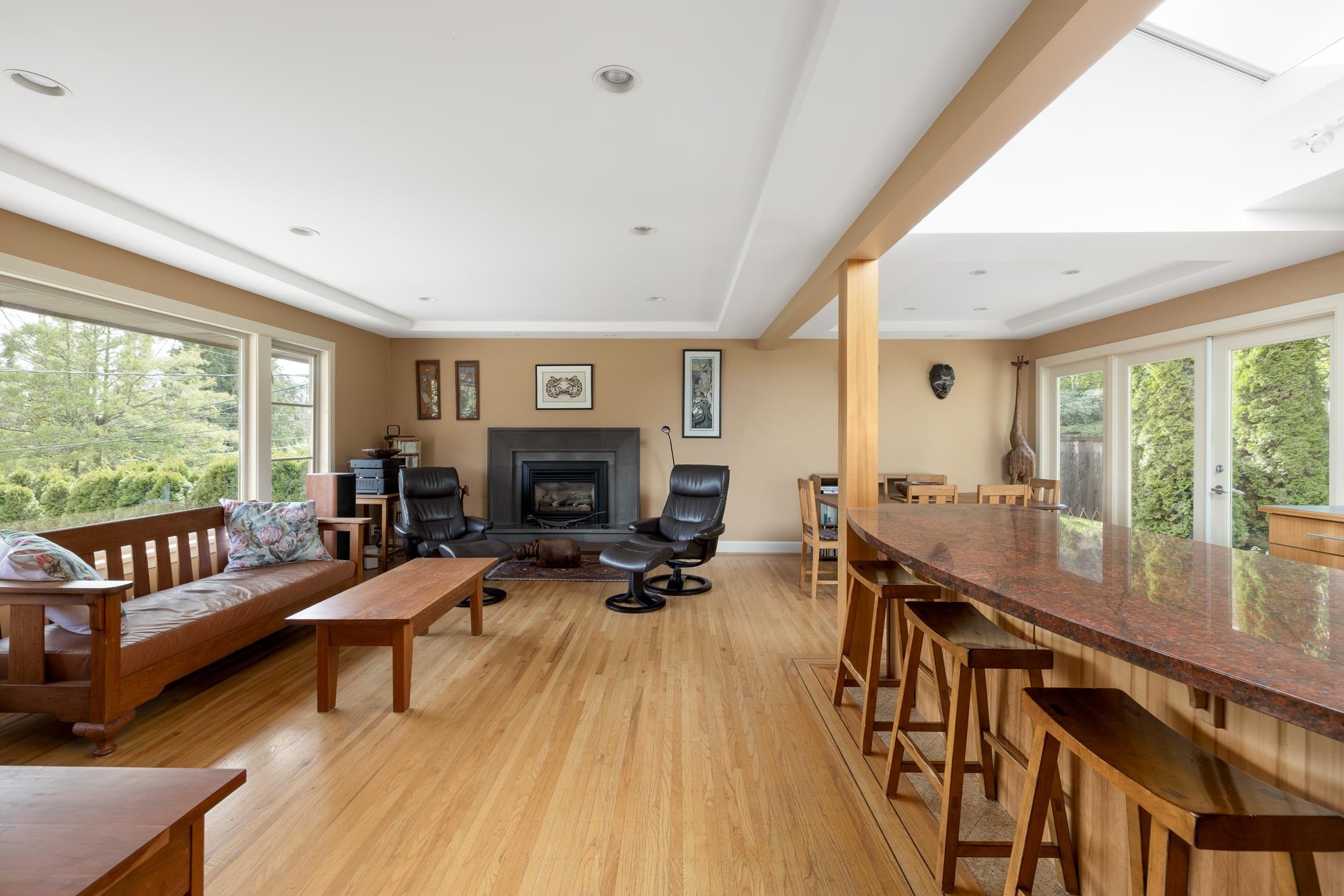 Listing image of 85 GLENGARRY CRESCENT