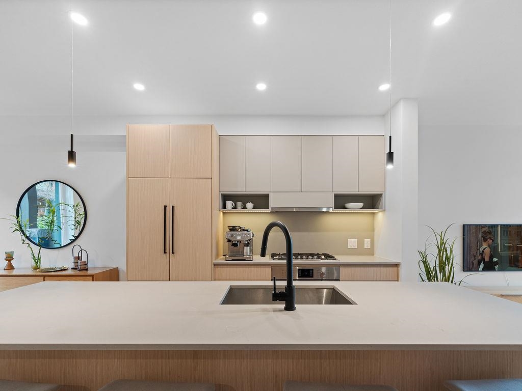Listing image of 50 528 E 2ND STREET