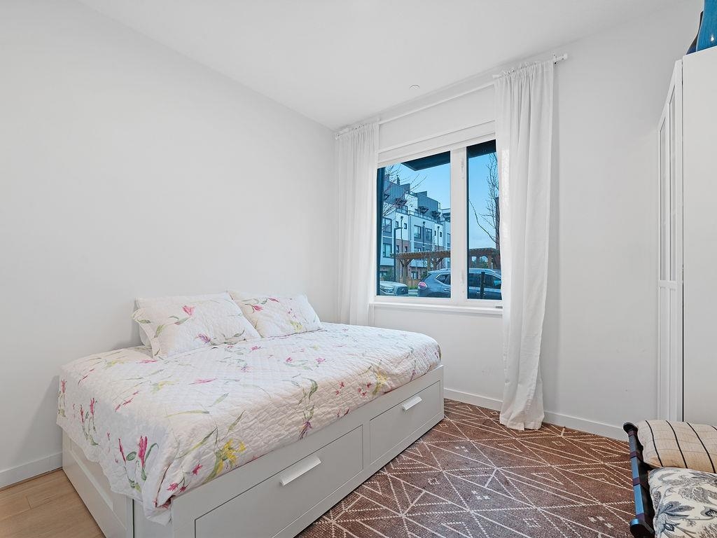 Listing image of 50 528 E 2ND STREET