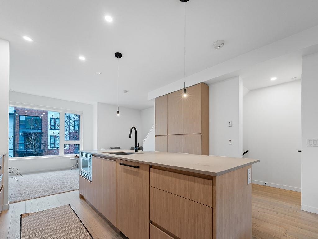 Listing image of 50 528 E 2ND STREET