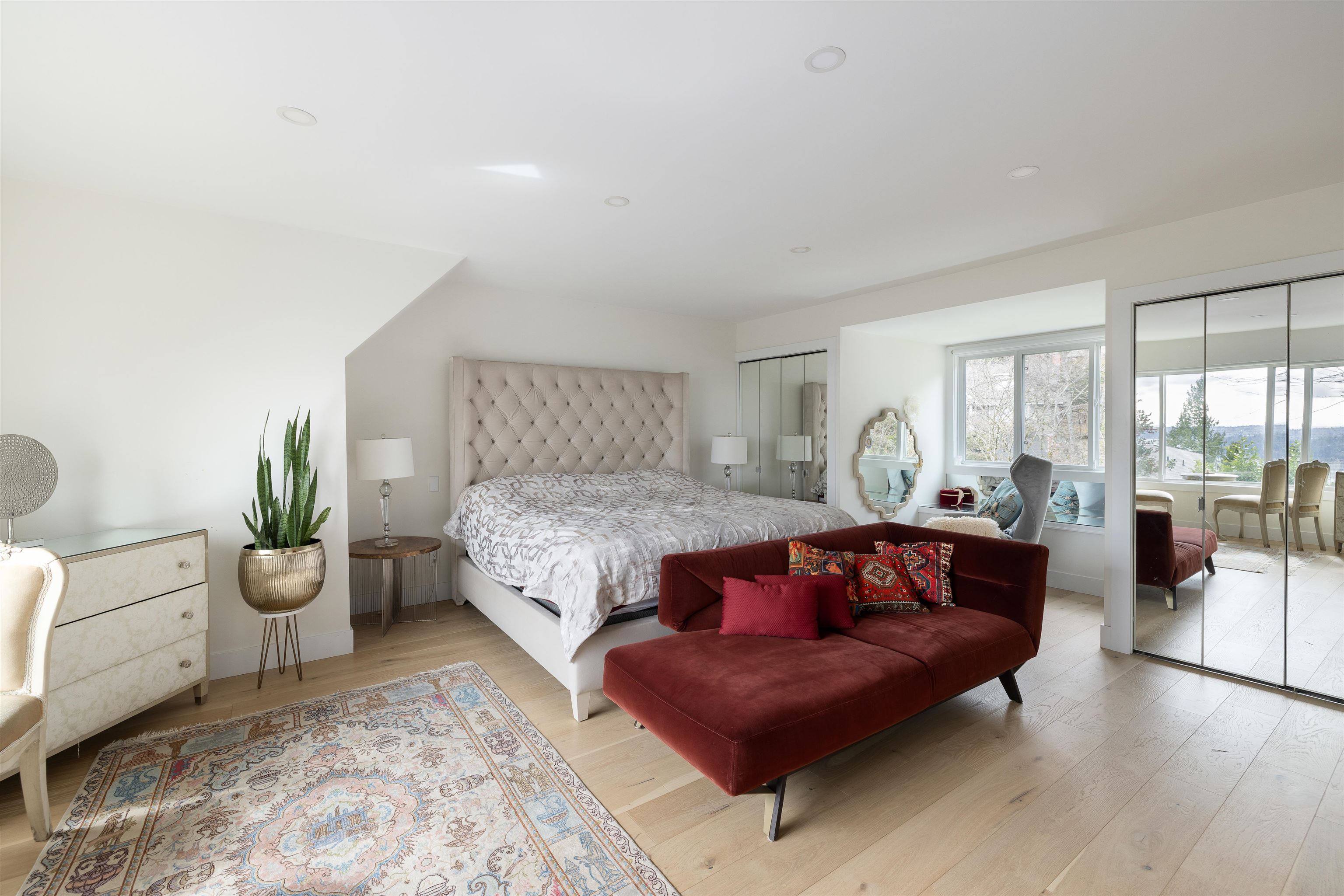 Listing image of 1935 11TH PLACE