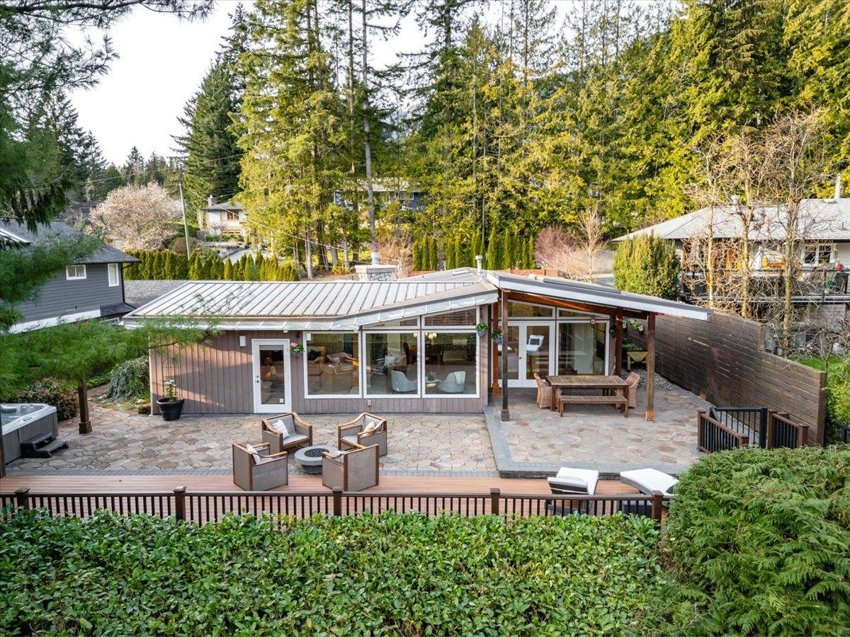 Listing image of 999 CLEMENTS AVENUE