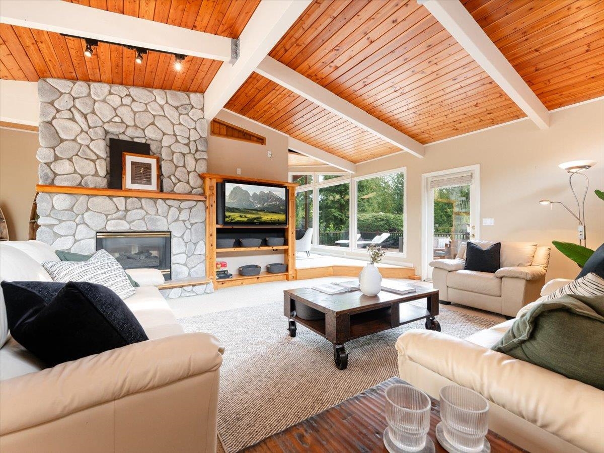 Listing image of 999 CLEMENTS AVENUE