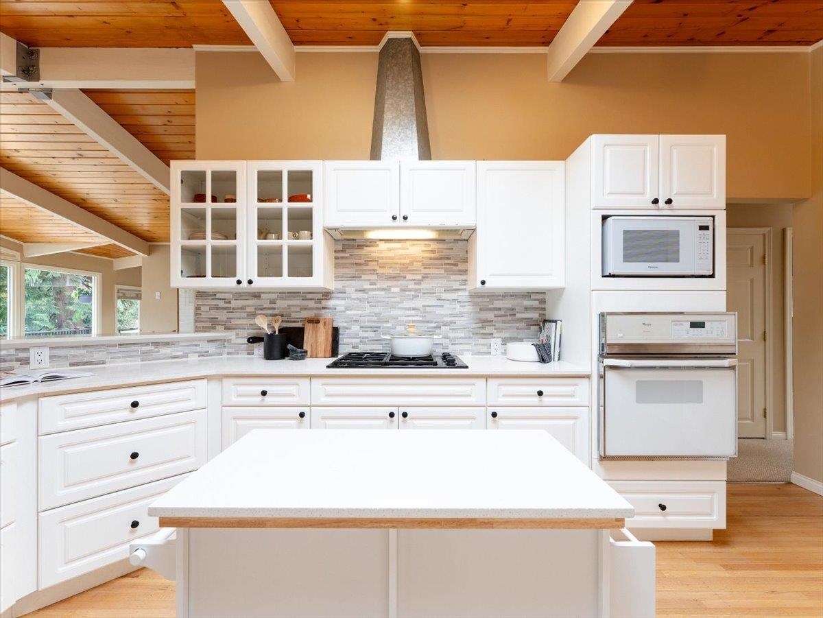 Listing image of 999 CLEMENTS AVENUE
