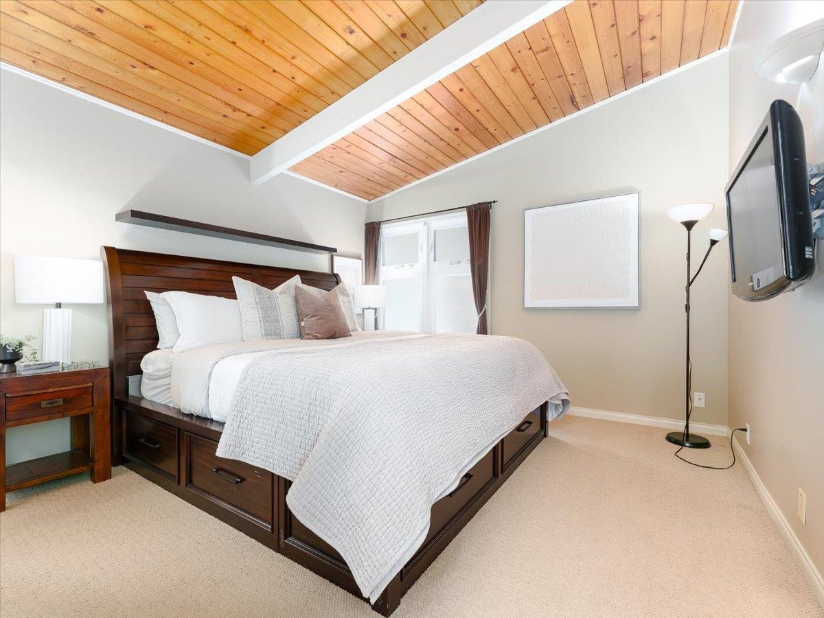 Listing image of 999 CLEMENTS AVENUE