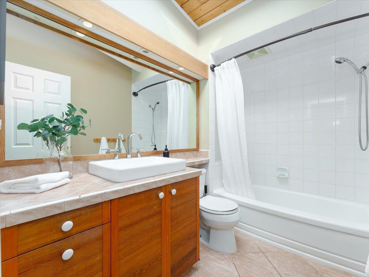 Listing image of 999 CLEMENTS AVENUE