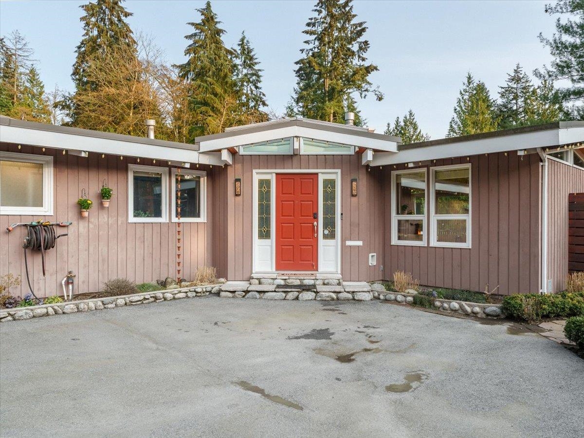 Listing image of 999 CLEMENTS AVENUE
