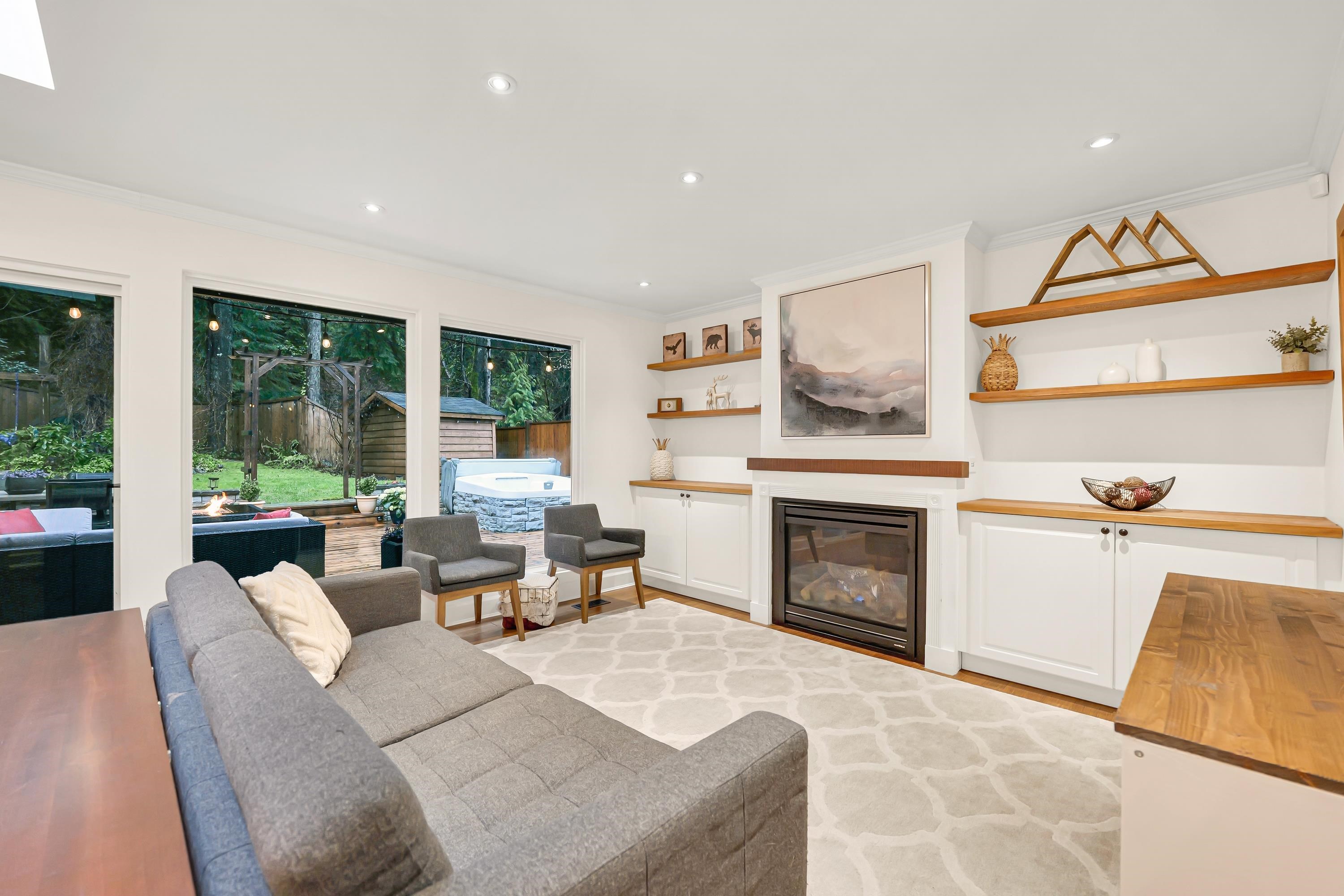 Listing image of 2354 TREETOP LANE