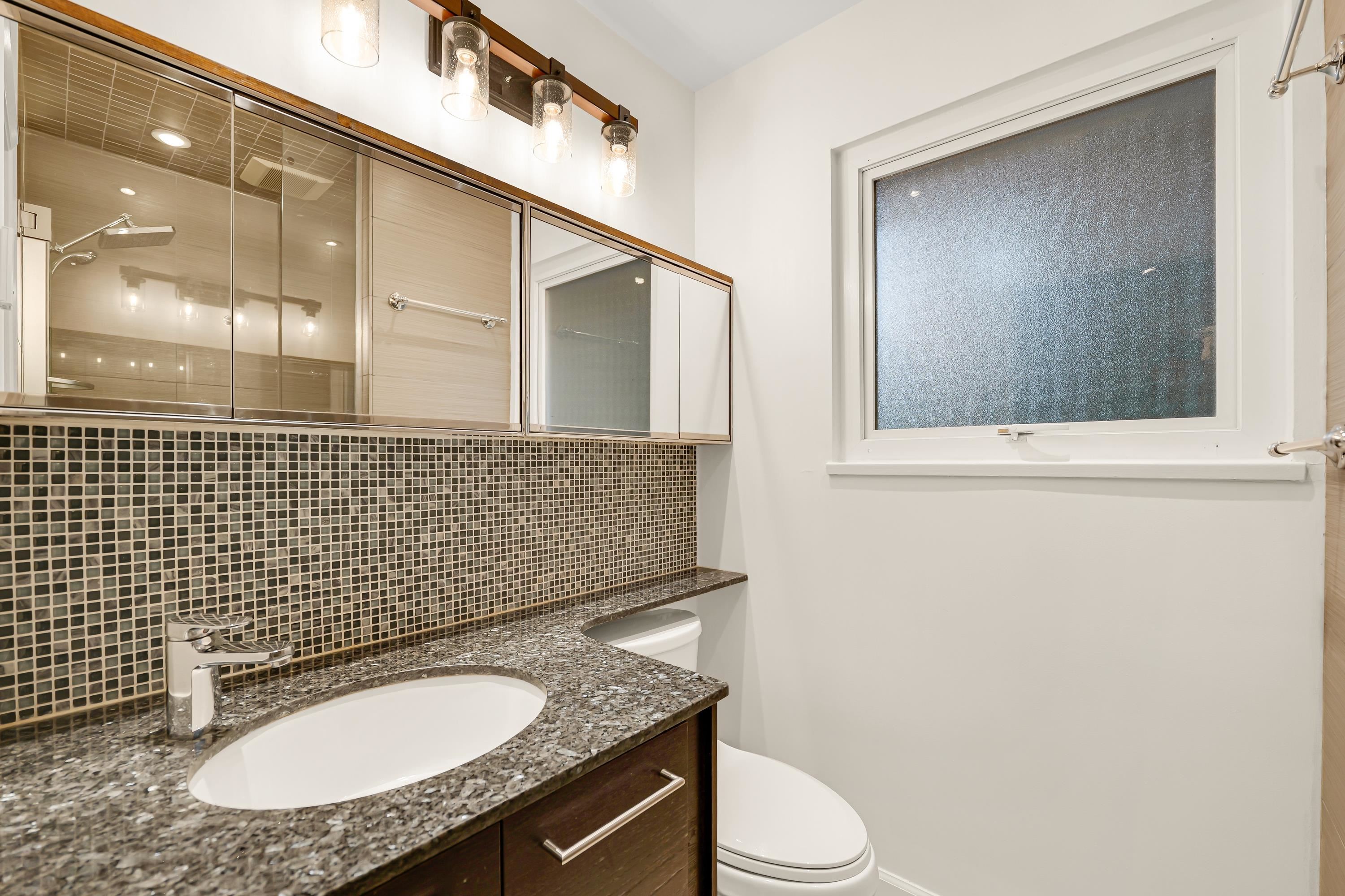 Listing image of 2354 TREETOP LANE