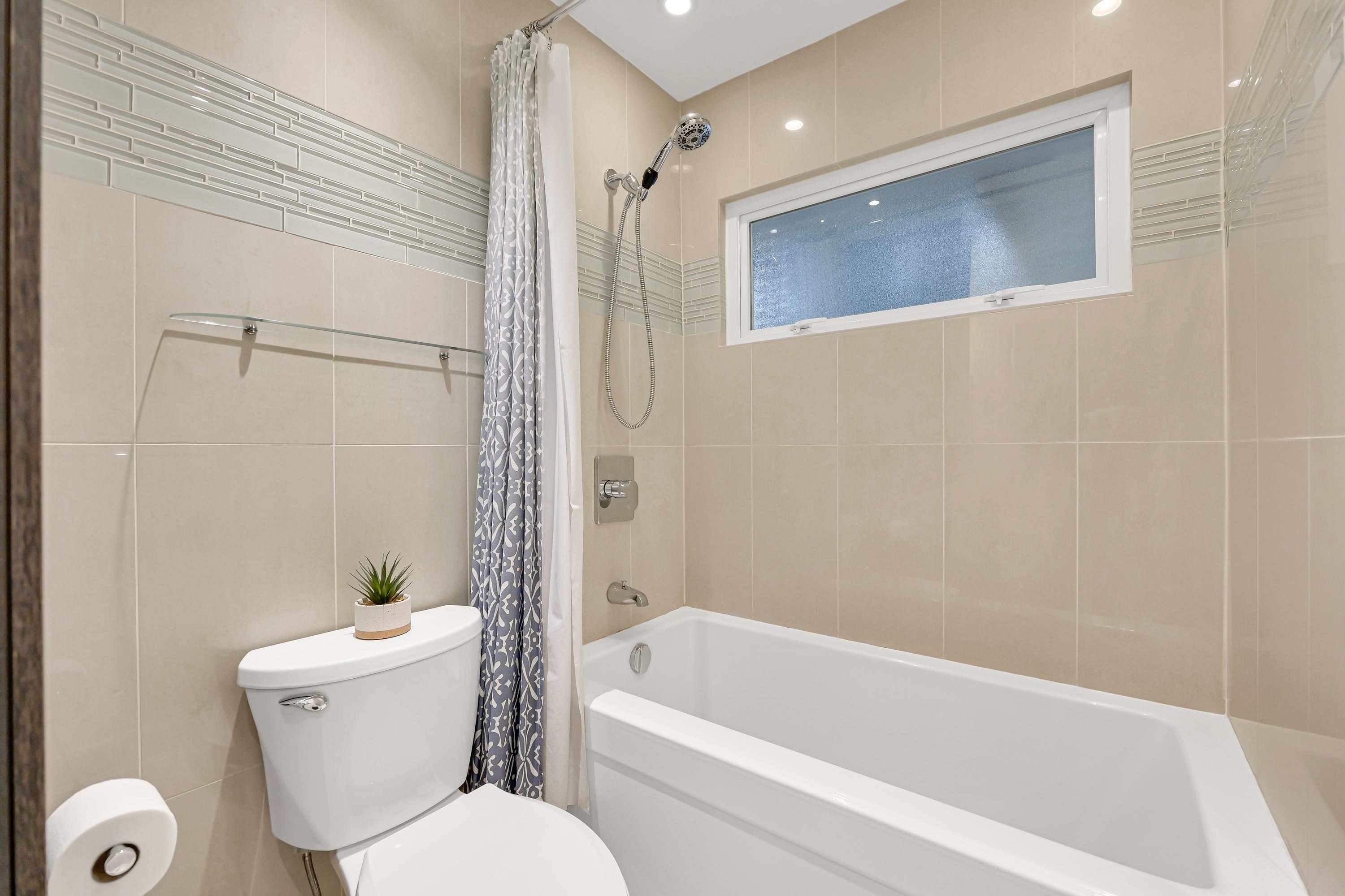 Listing image of 2354 TREETOP LANE