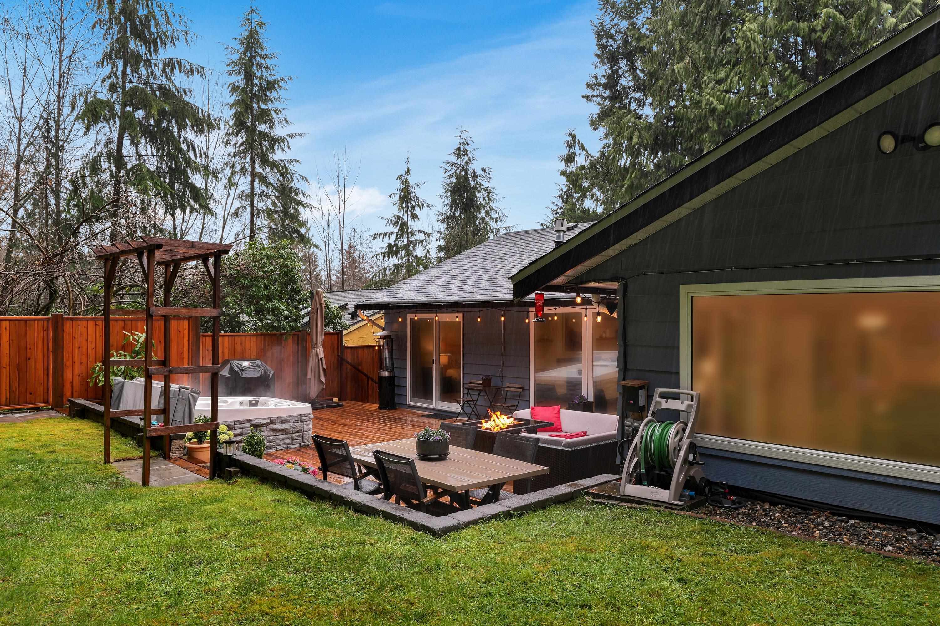 Listing image of 2354 TREETOP LANE