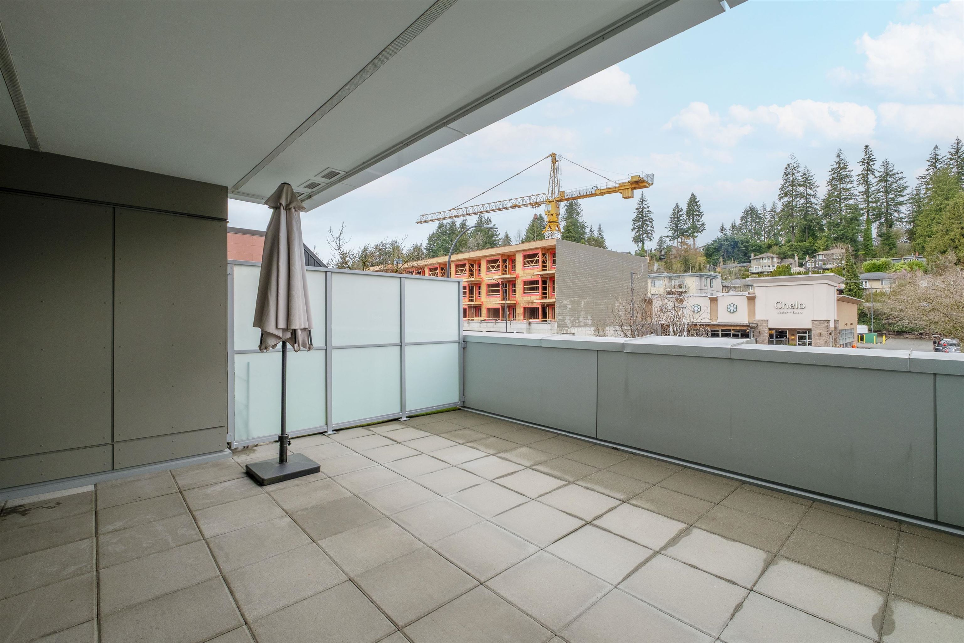 Listing image of 209 1061 MARINE DRIVE