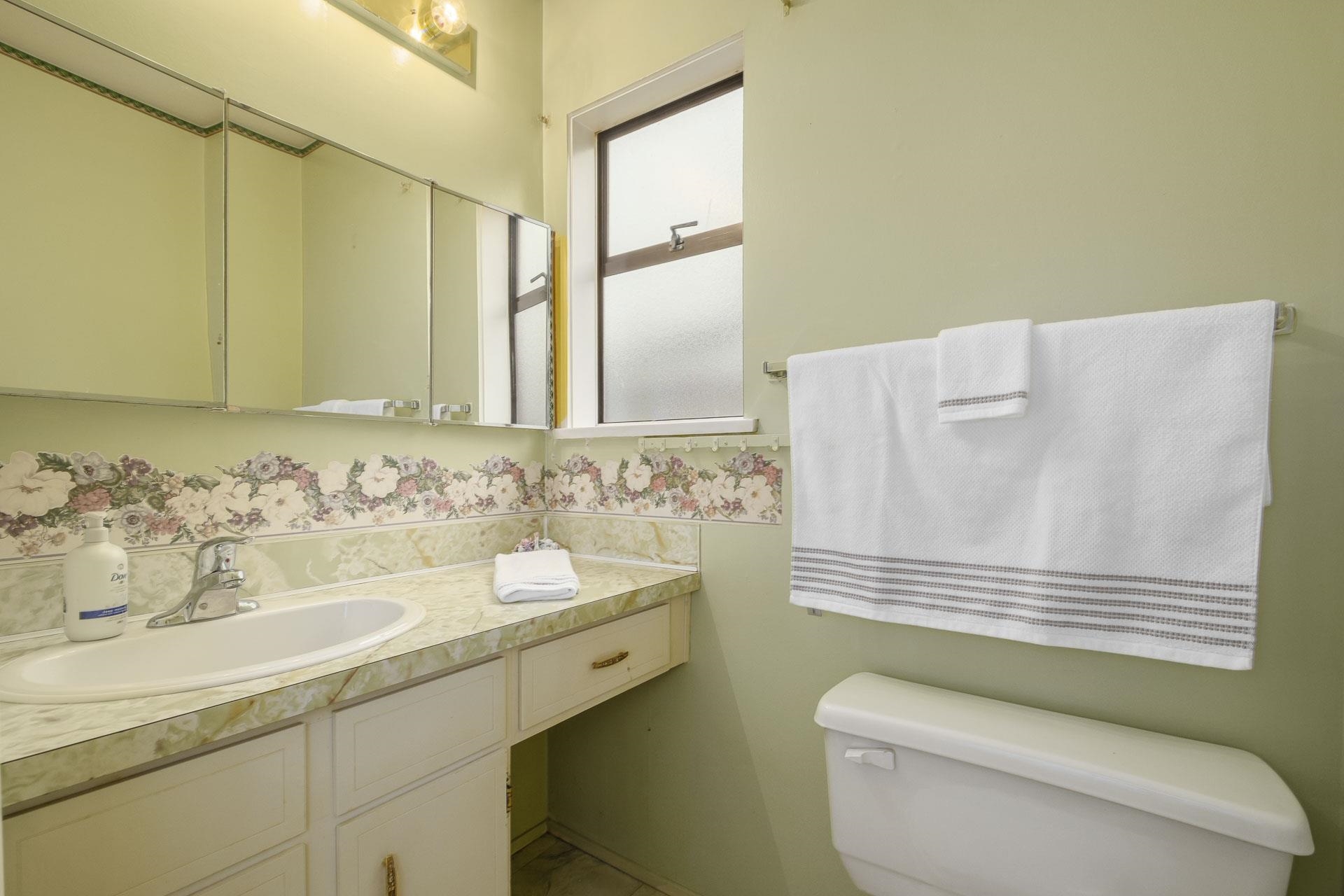 Listing image of 1050 HEYWOOD STREET