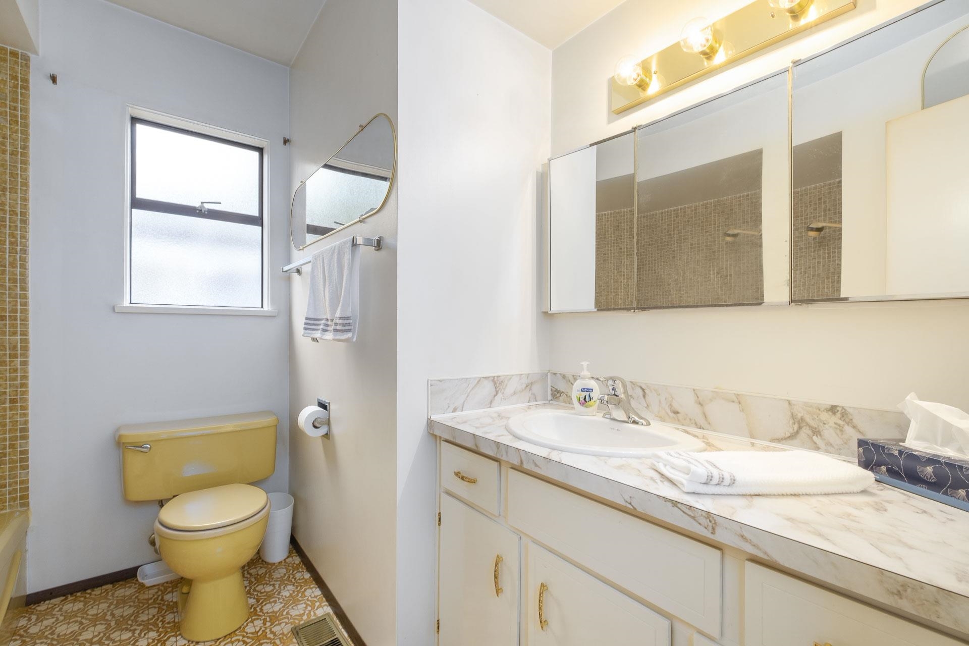 Listing image of 1050 HEYWOOD STREET
