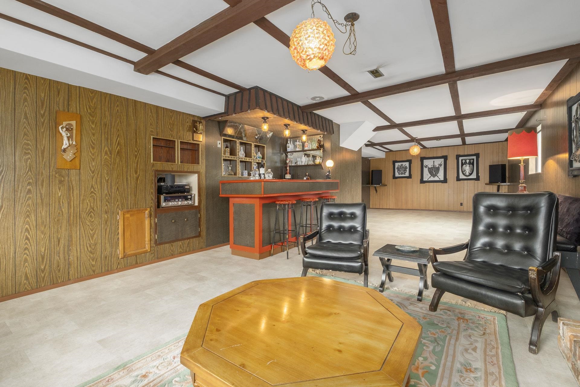 Listing image of 1050 HEYWOOD STREET