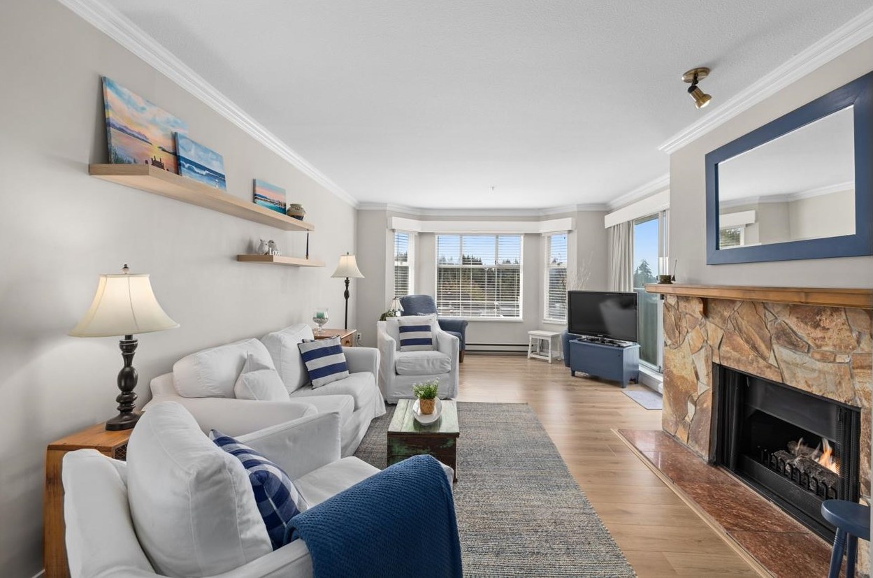 Listing image of 610 1000 BOWRON COURT