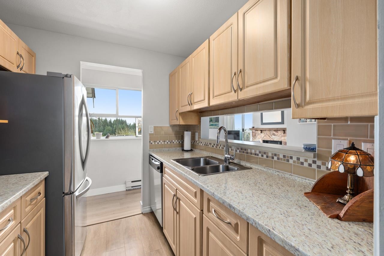 Listing image of 610 1000 BOWRON COURT
