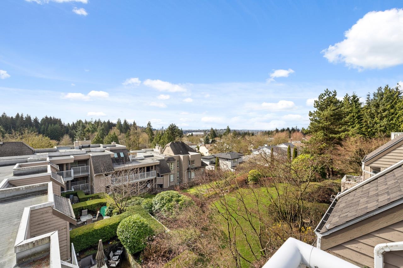 Listing image of 610 1000 BOWRON COURT