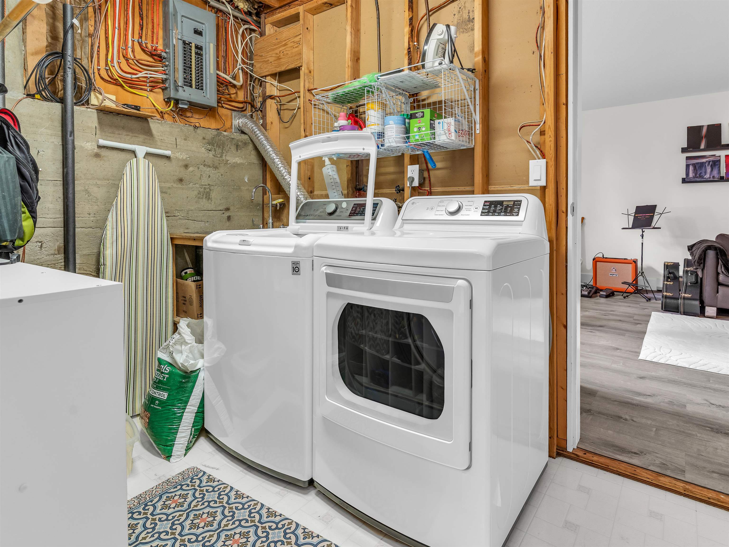 Listing image of 1032 W KEITH ROAD