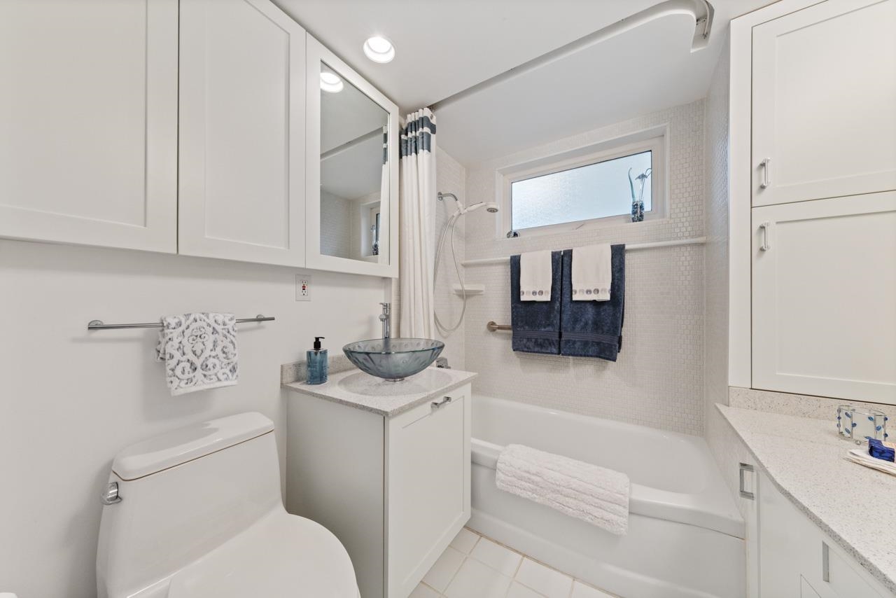 Listing image of 663 BLUERIDGE AVENUE