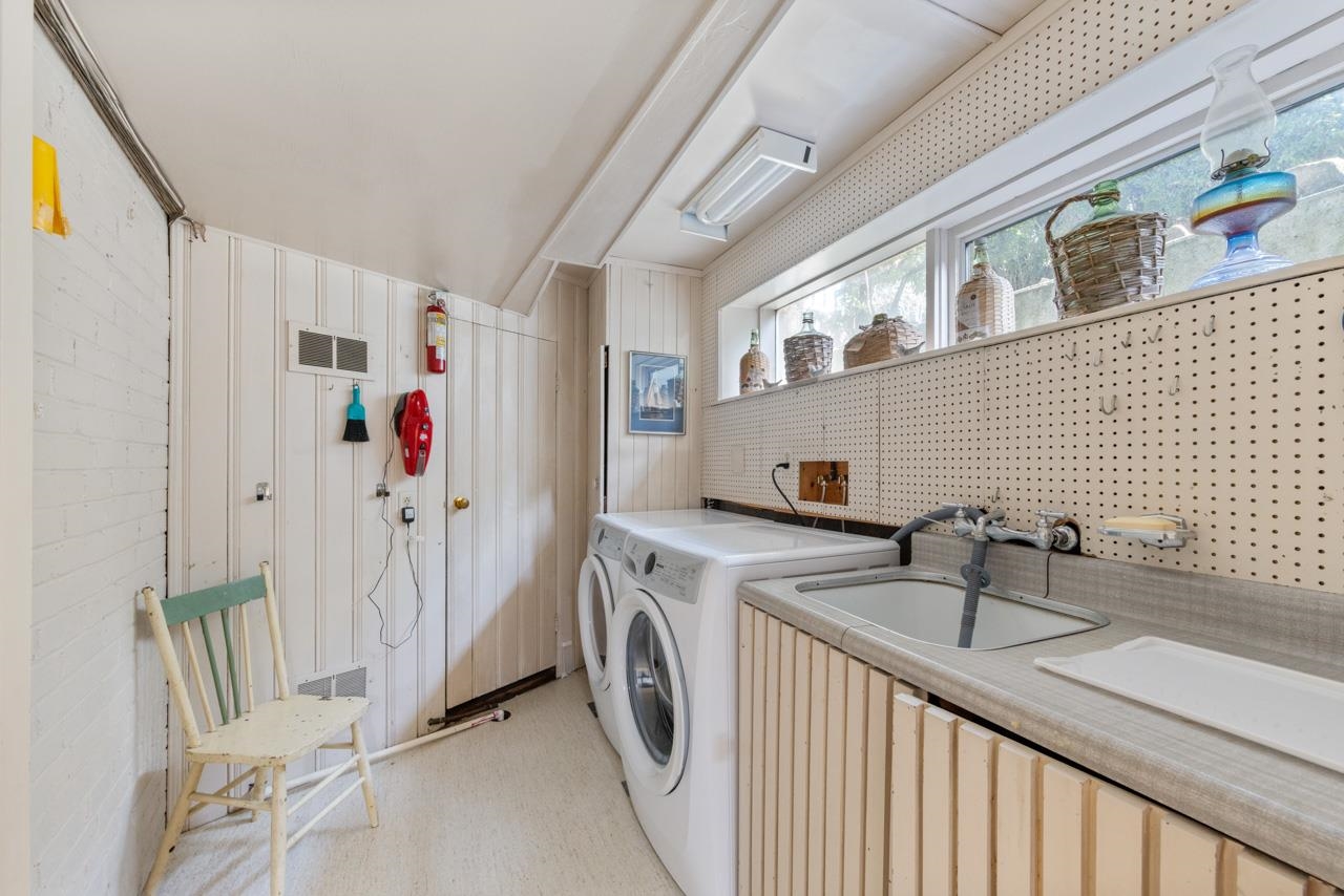 Listing image of 663 BLUERIDGE AVENUE