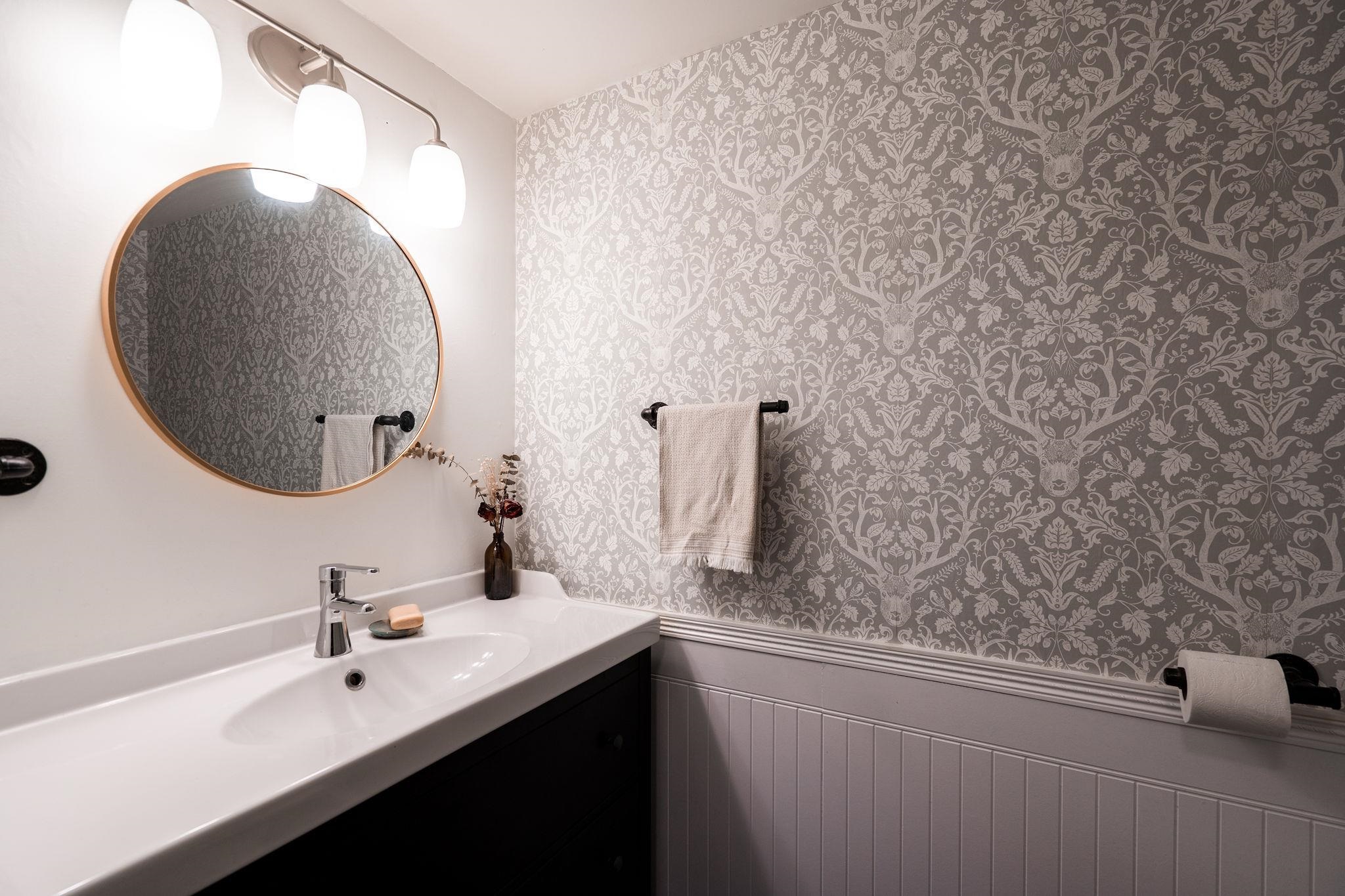Listing image of 206 2620 FROMME ROAD