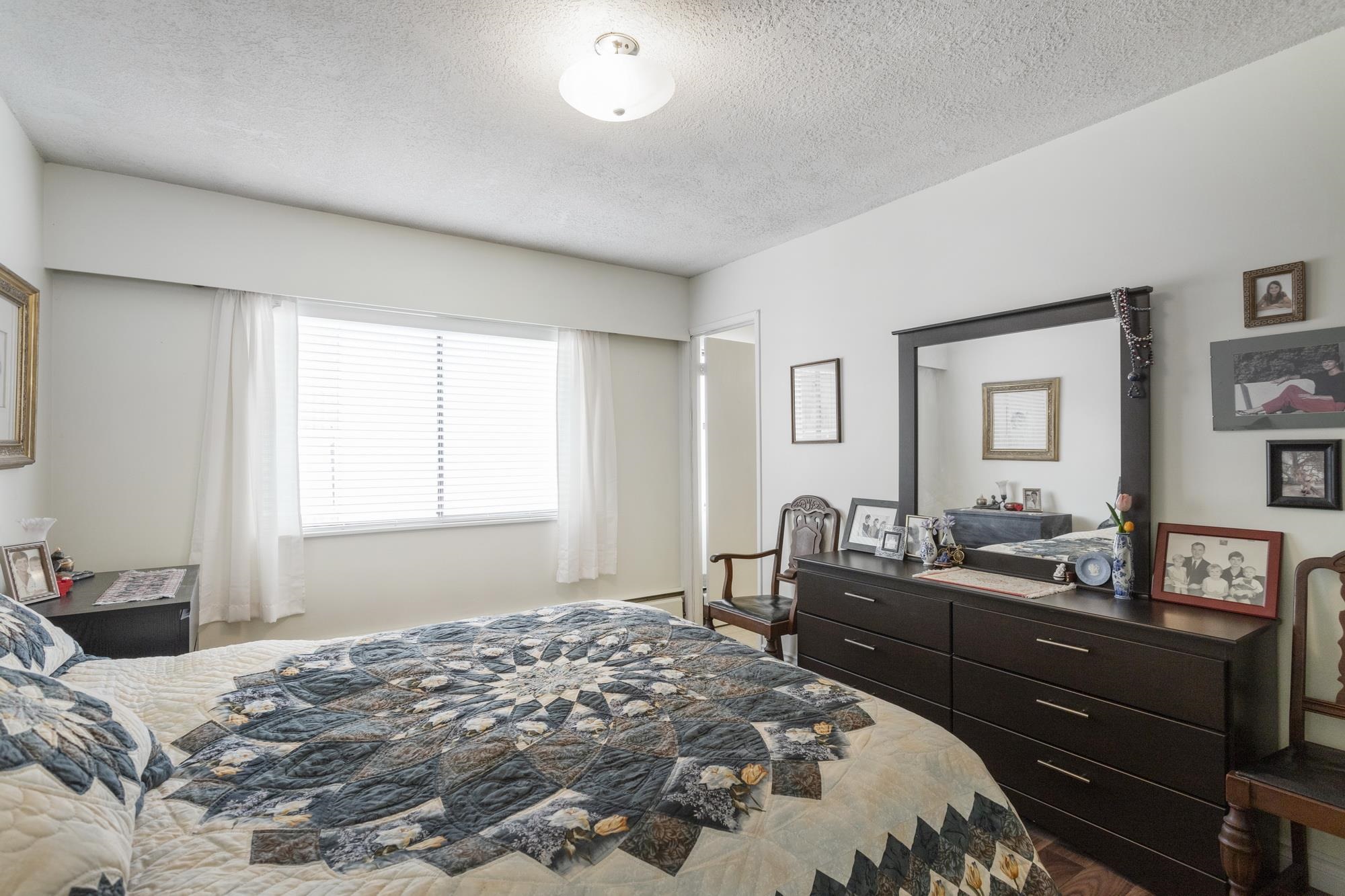 Listing image of 321 123 E 19TH STREET