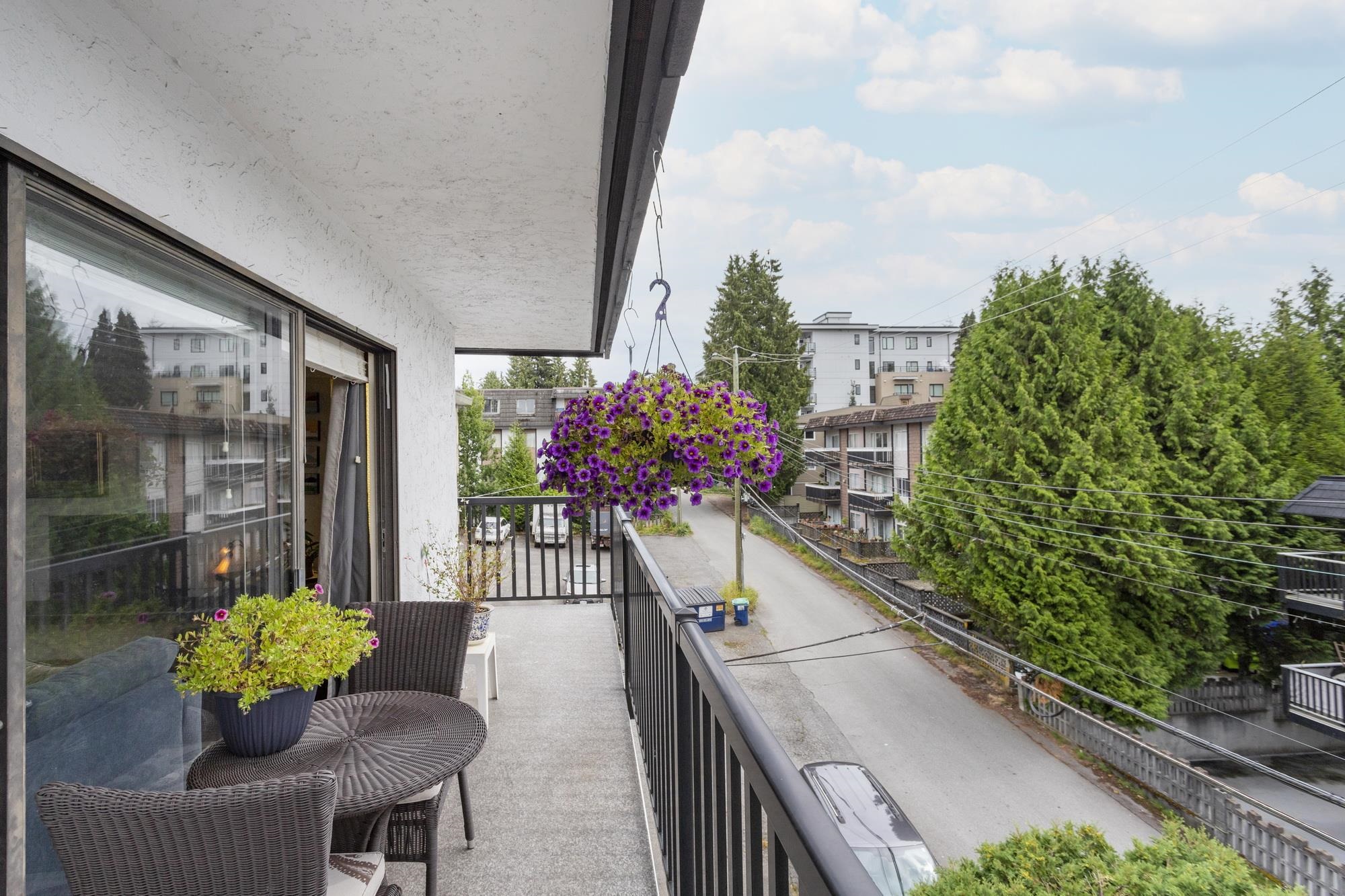 Listing image of 321 123 E 19TH STREET