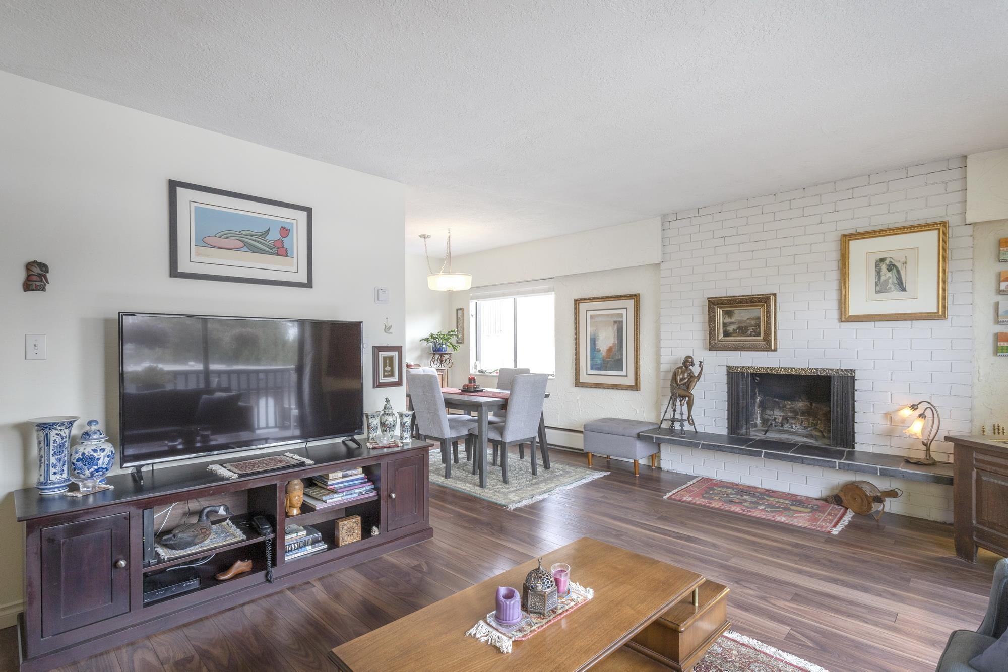 Listing image of 321 123 E 19TH STREET