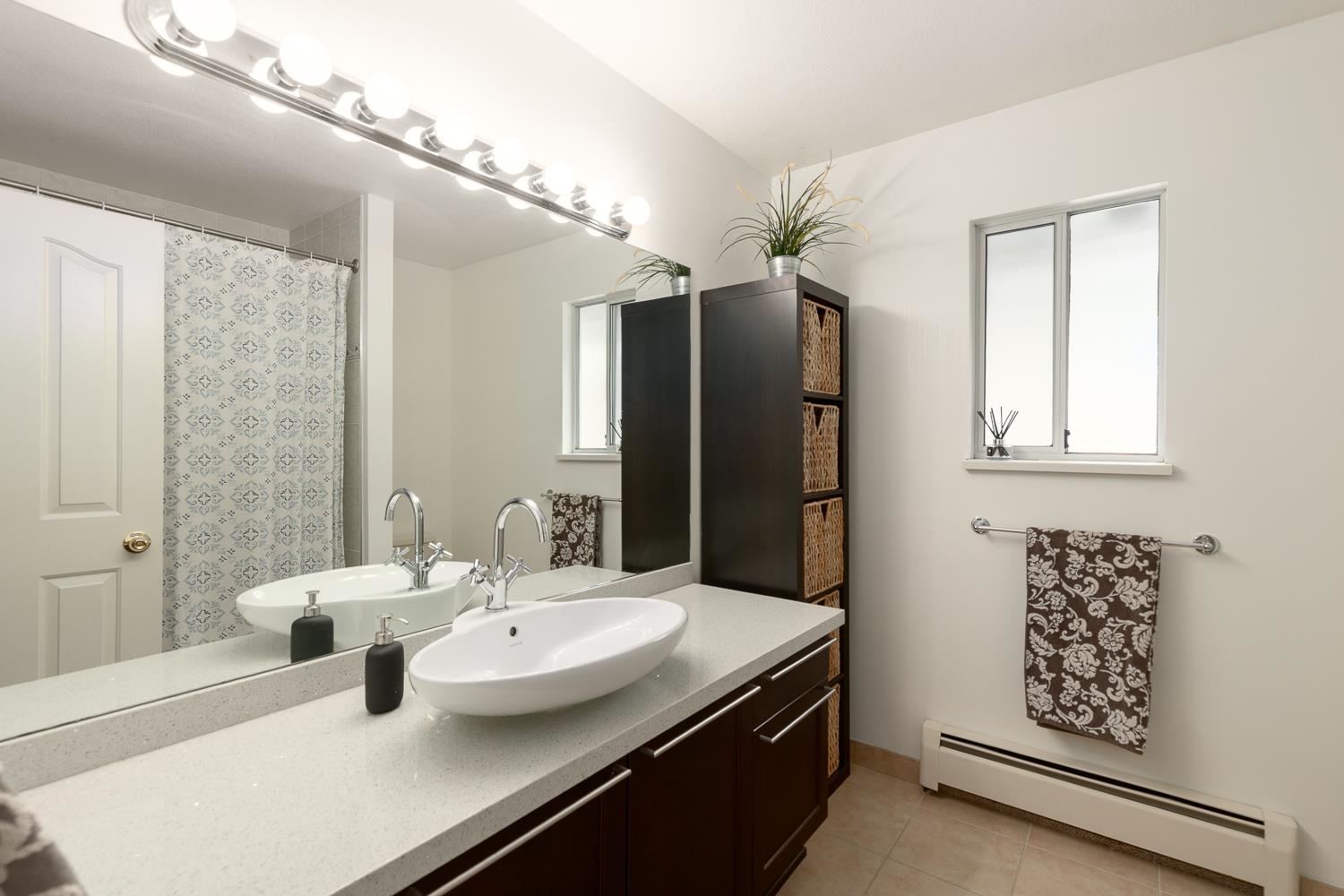 Listing image of 348 E 17 STREET
