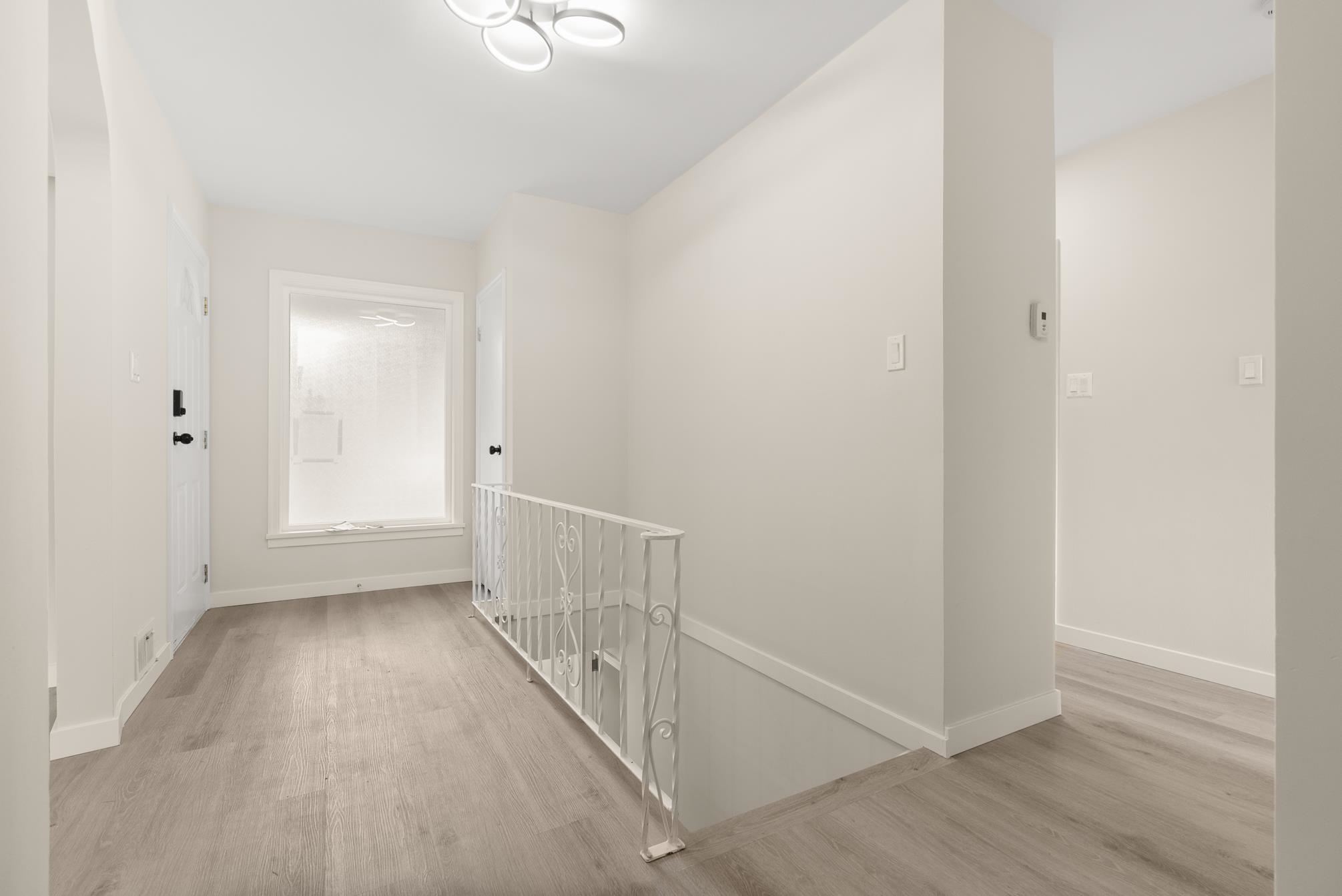Listing image of 1285 LANGDALE DRIVE