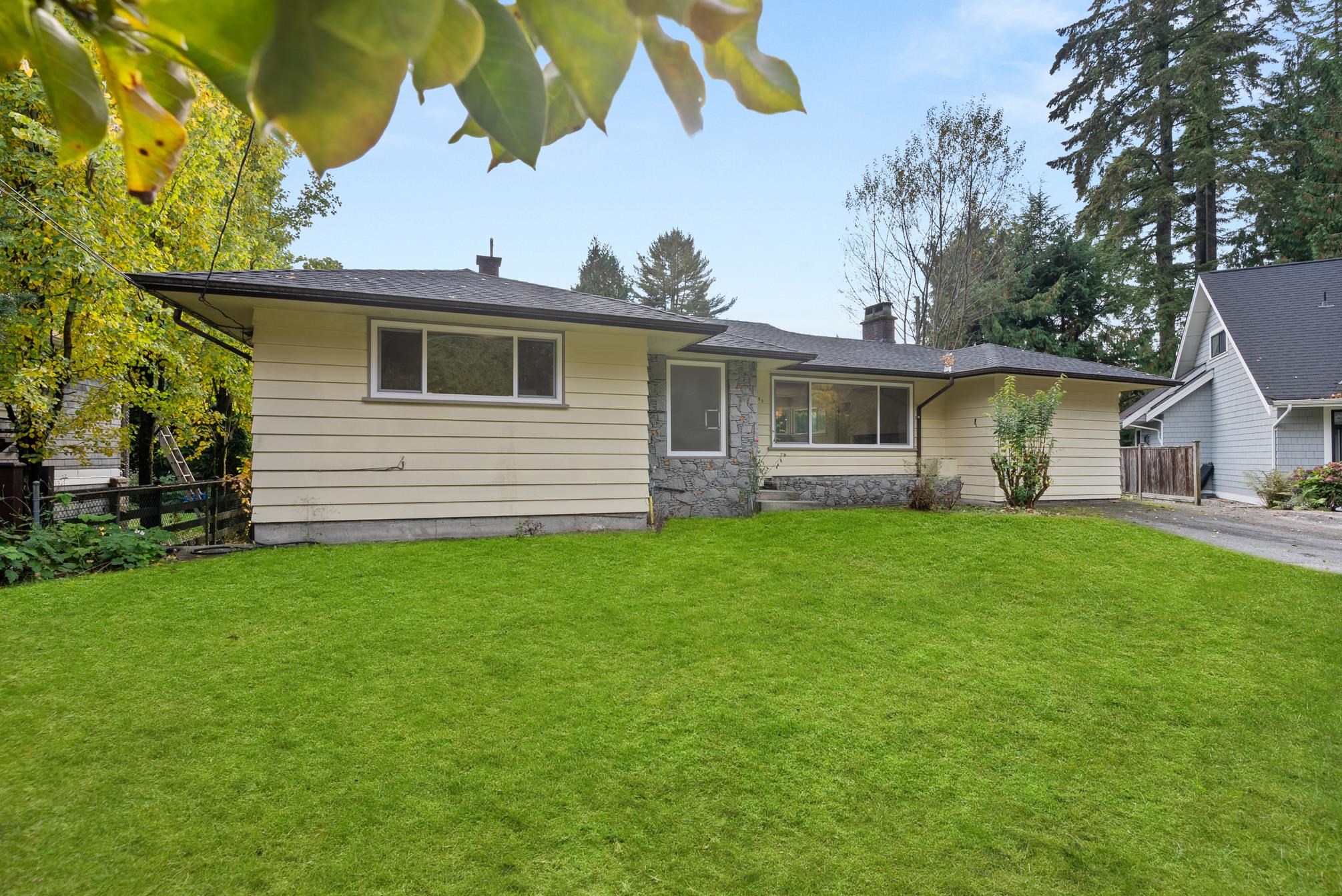 Listing image of 1285 LANGDALE DRIVE