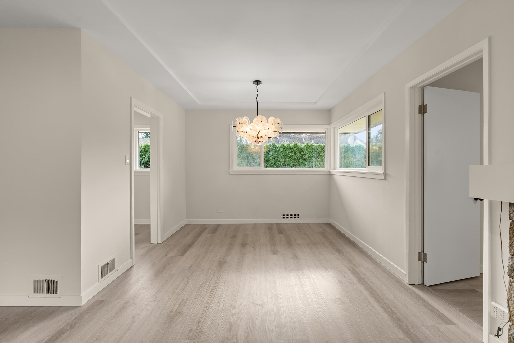 Listing image of 1285 LANGDALE DRIVE