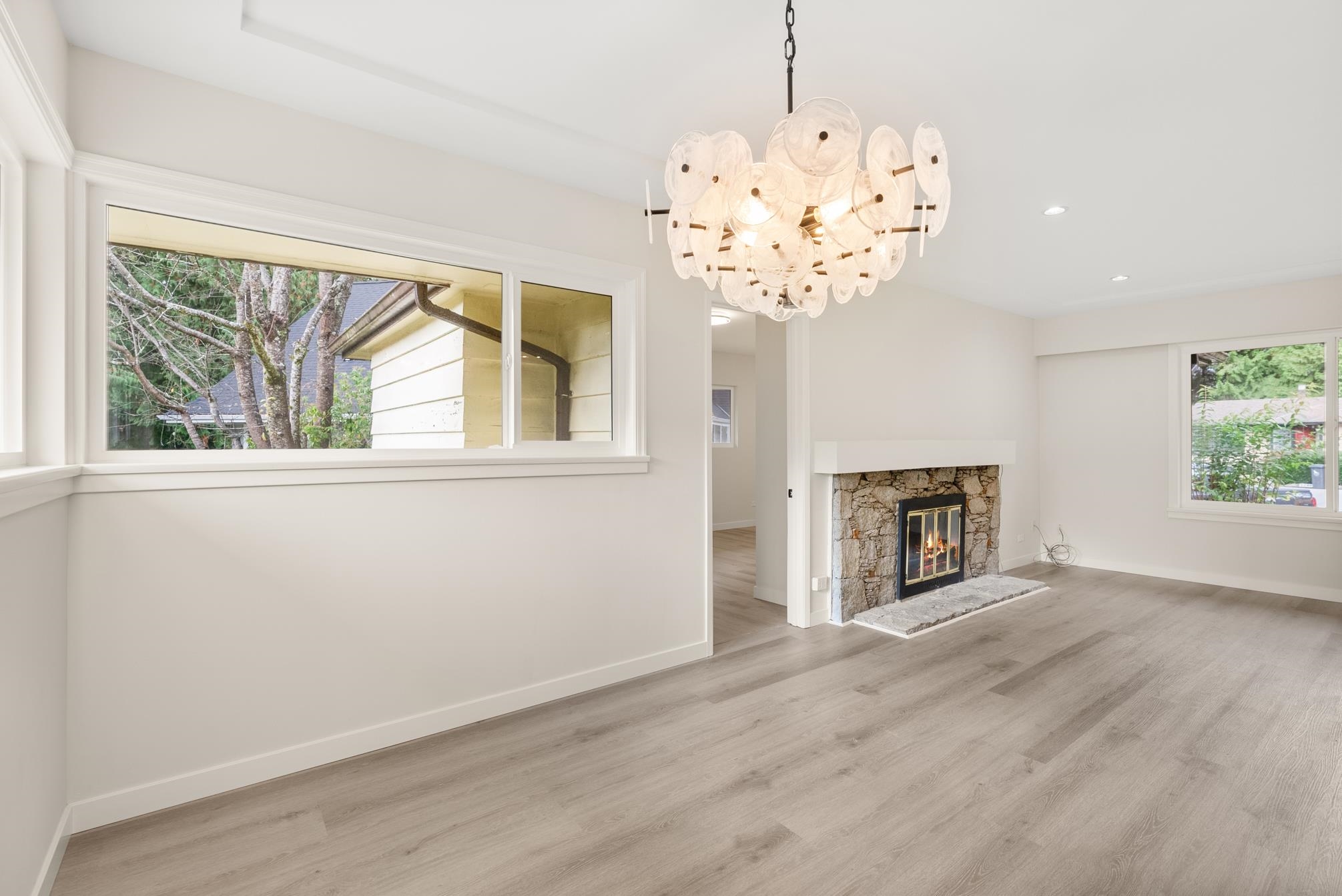 Listing image of 1285 LANGDALE DRIVE