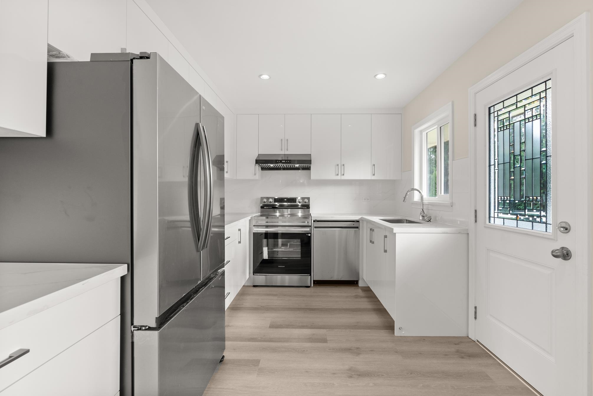 Listing image of 1285 LANGDALE DRIVE