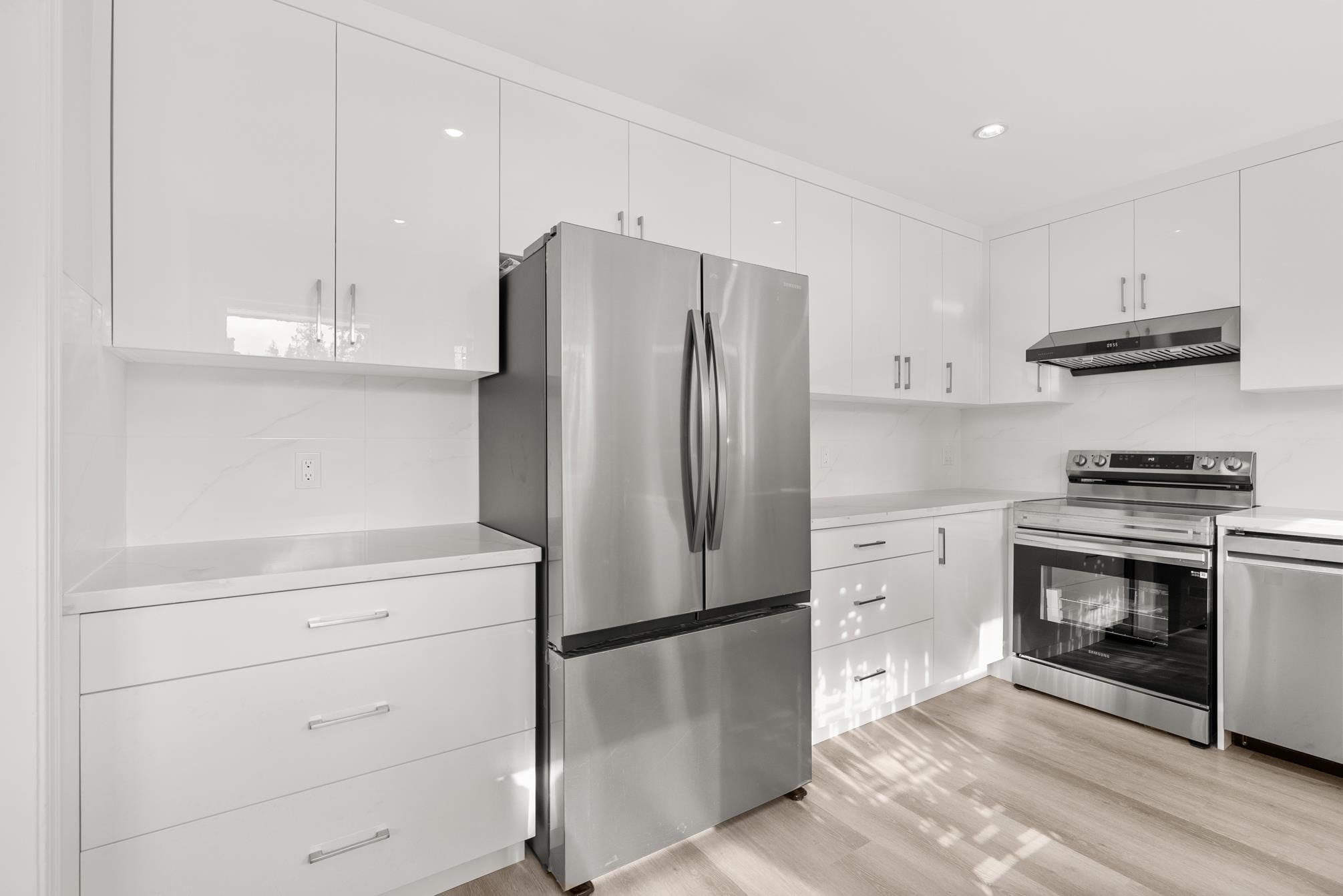 Listing image of 1285 LANGDALE DRIVE