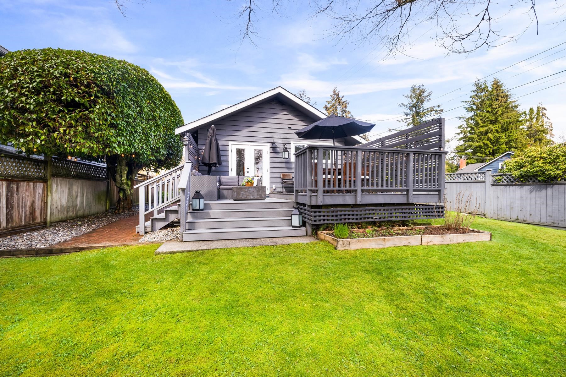 Listing image of 630 E 12TH STREET