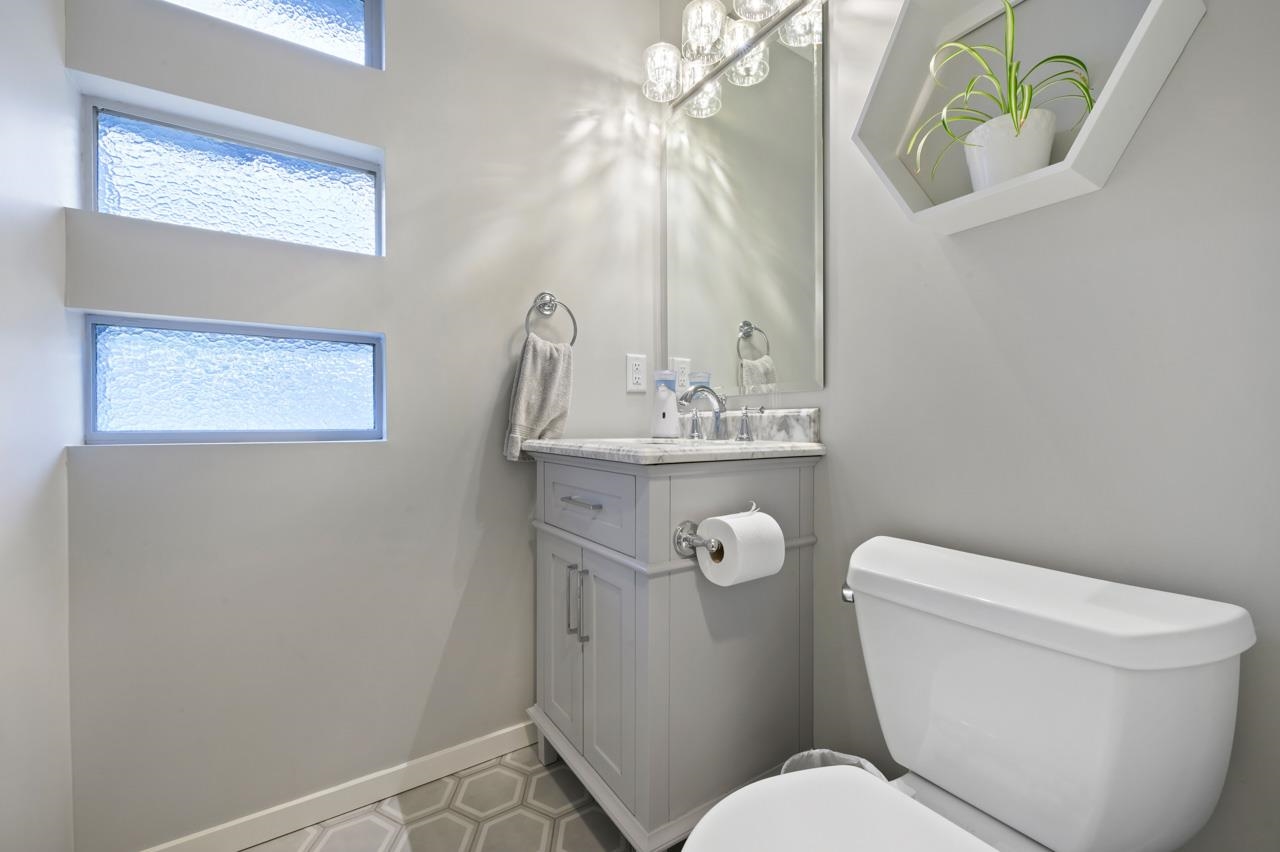 Listing image of 1071 MARIGOLD PLACE