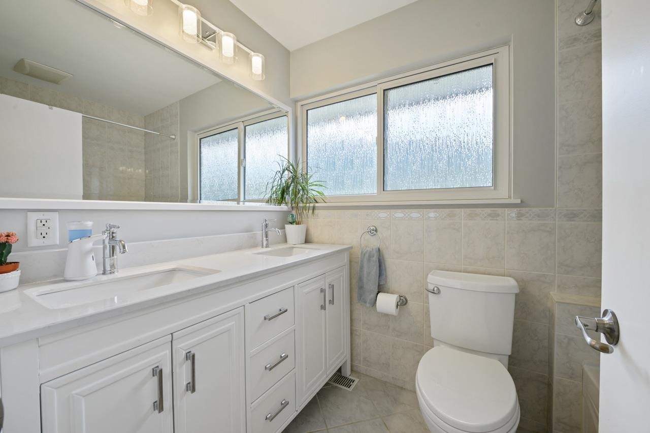Listing image of 1071 MARIGOLD PLACE