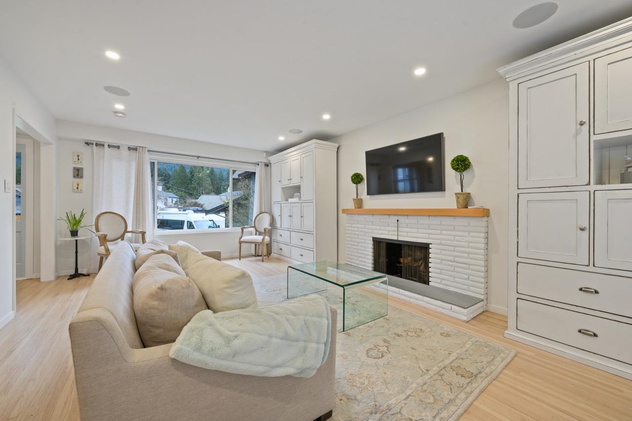 Listing image of 1071 MARIGOLD PLACE