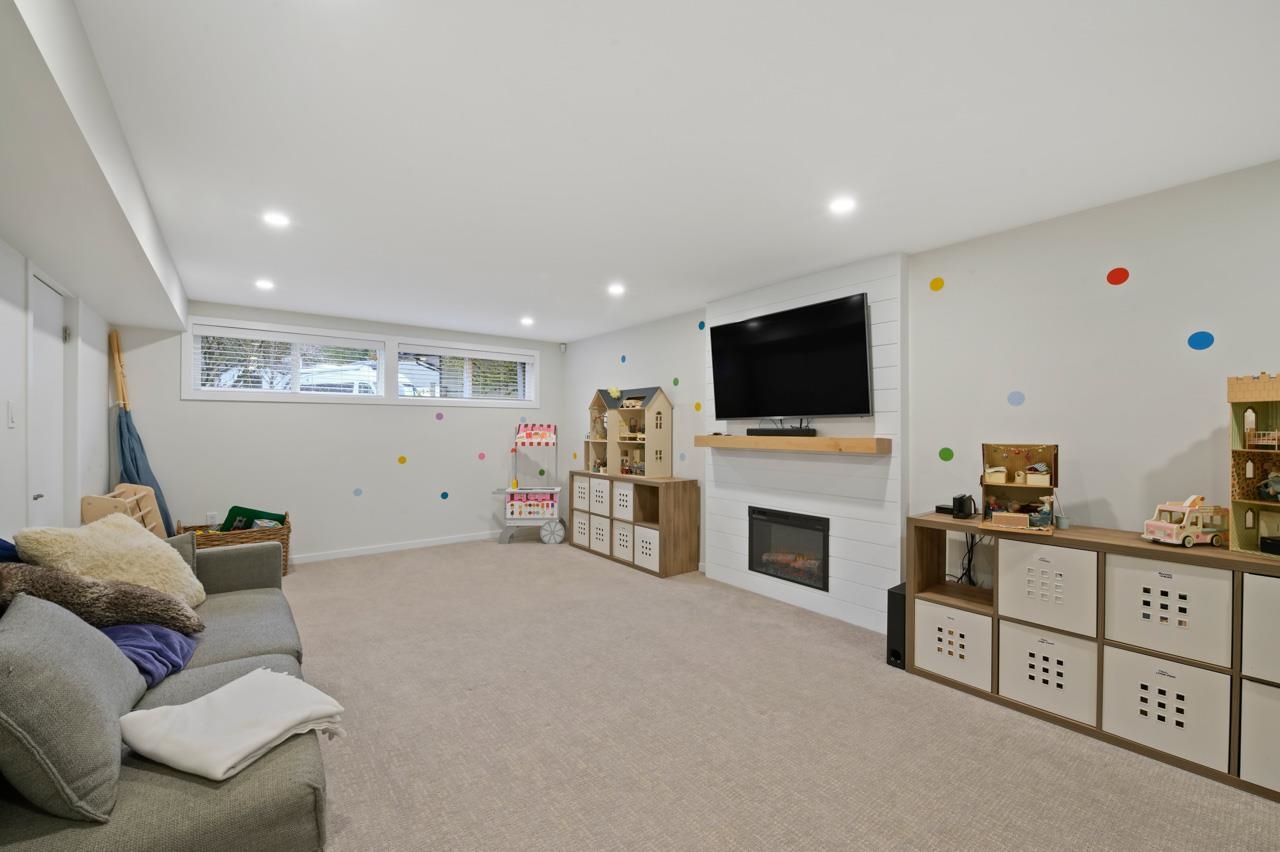 Listing image of 1071 MARIGOLD PLACE