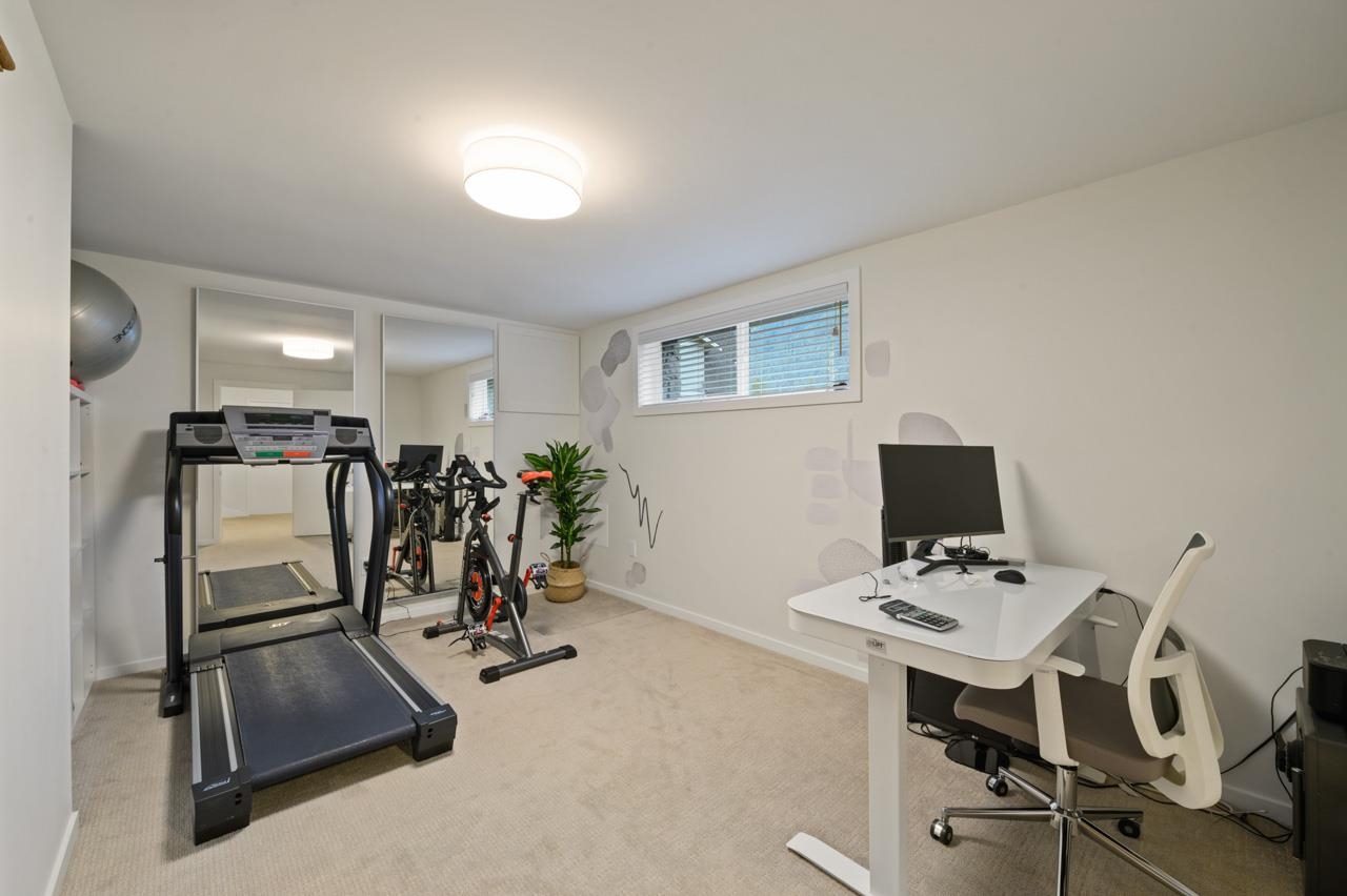 Listing image of 1071 MARIGOLD PLACE