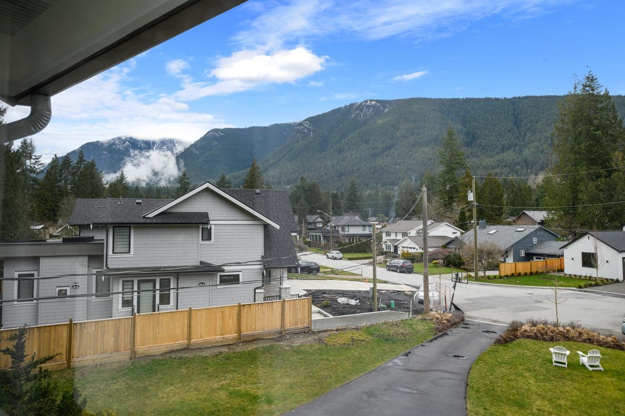 Listing image of 1071 MARIGOLD PLACE