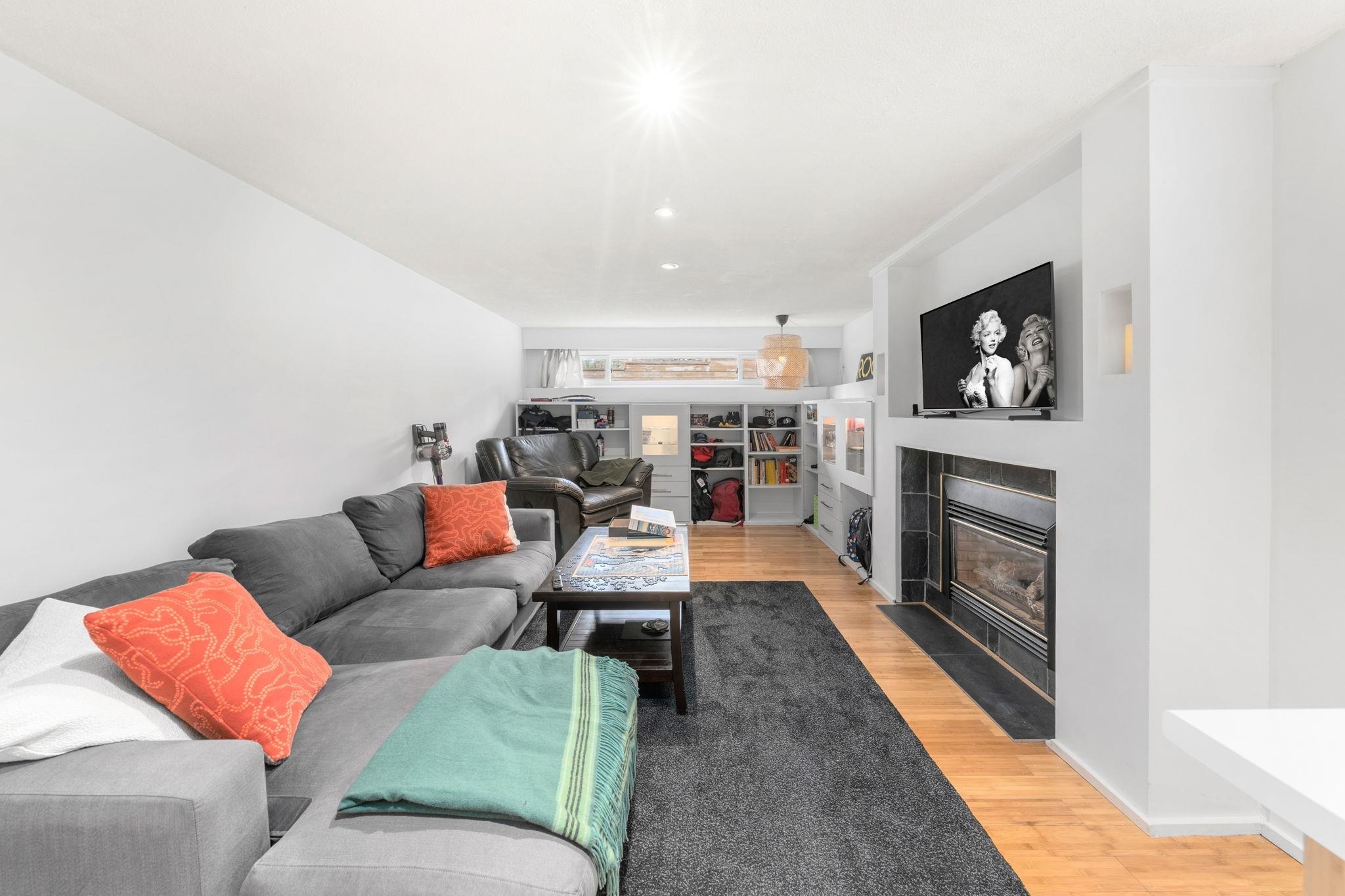 Listing image of 245 E 28TH STREET