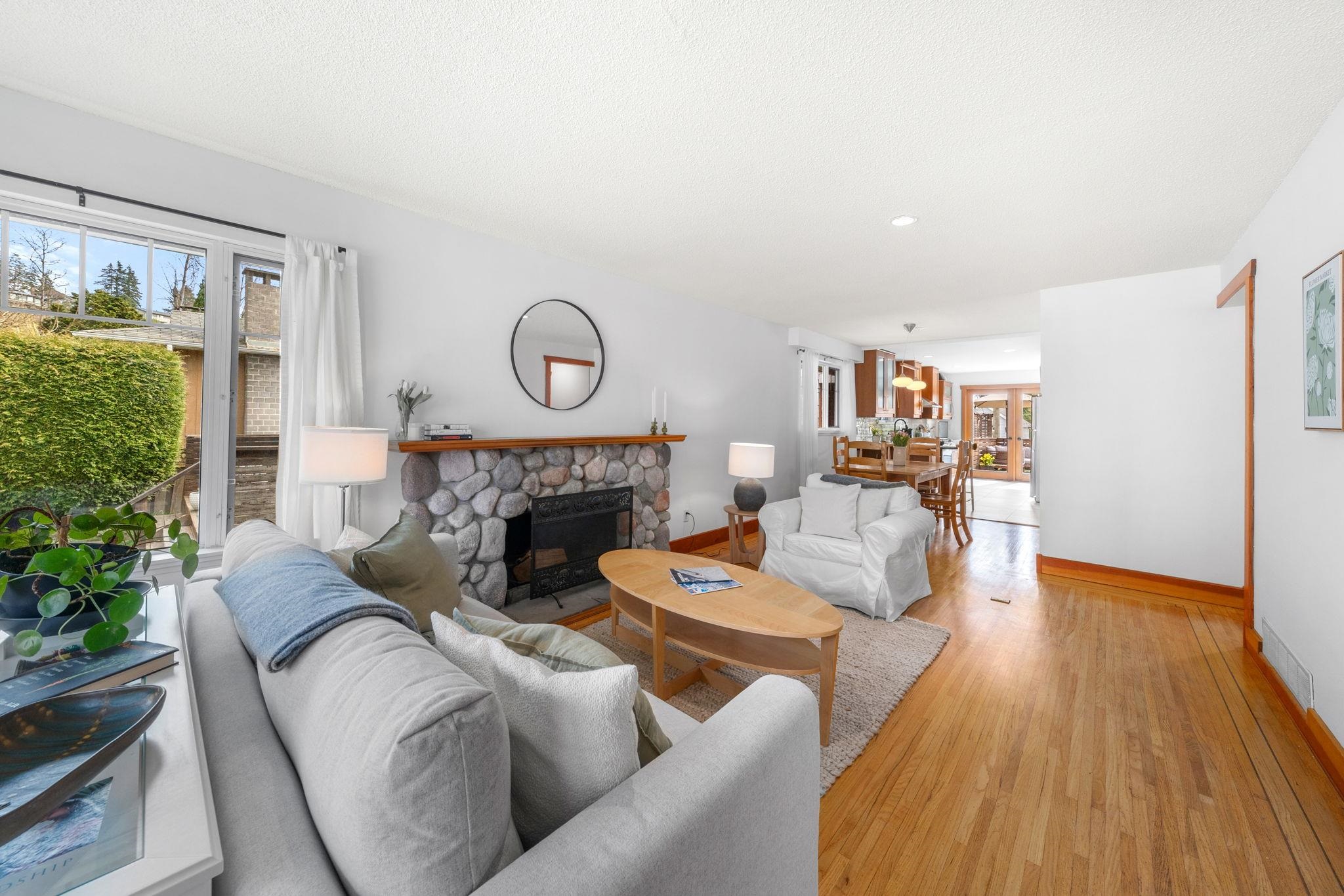 Listing image of 245 E 28TH STREET