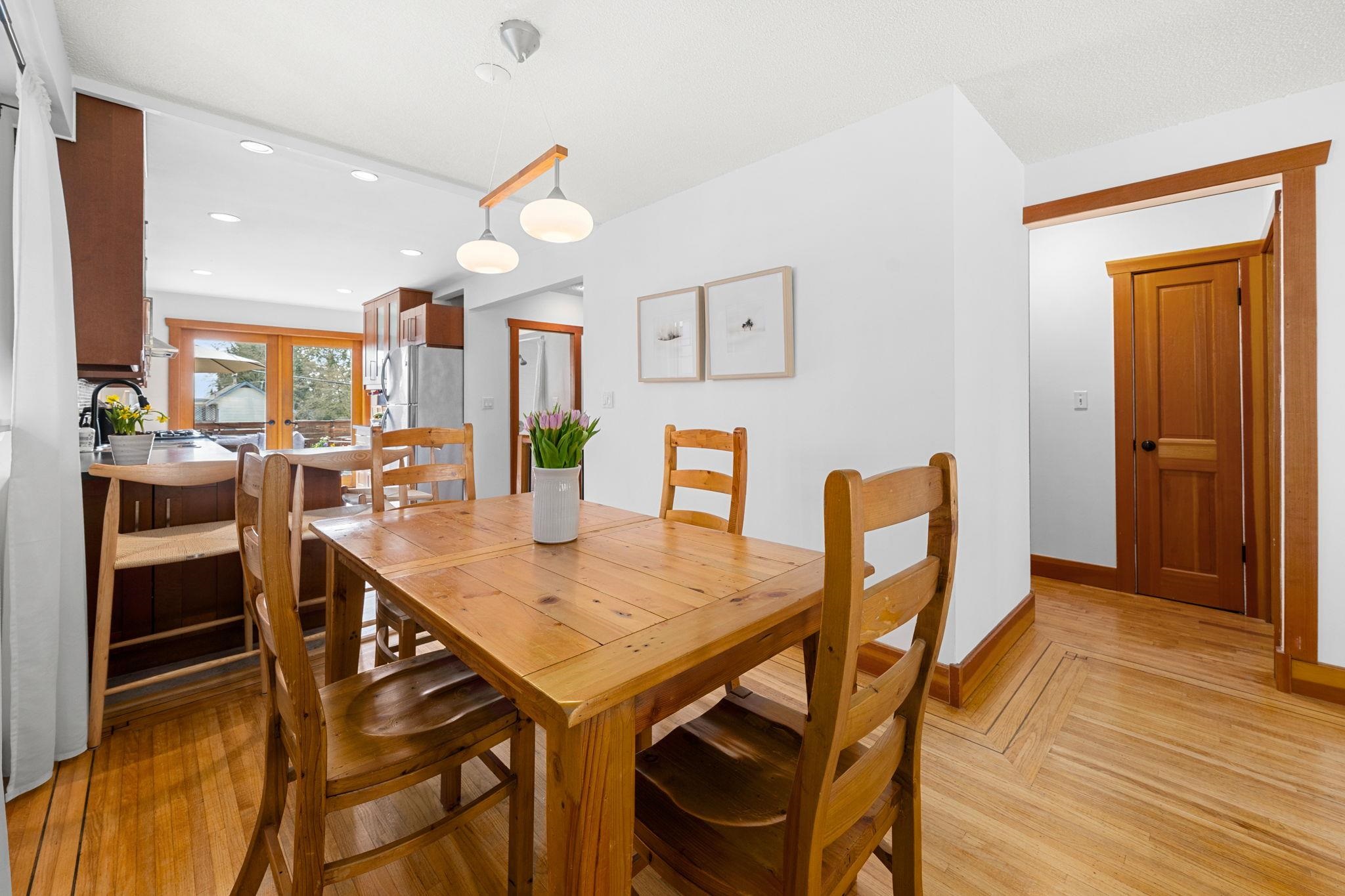 Listing image of 245 E 28TH STREET